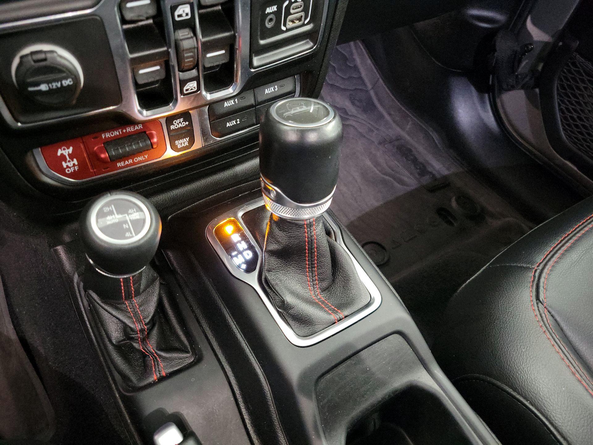 Thumbnail: 2021 Jeep Gladiator - 18