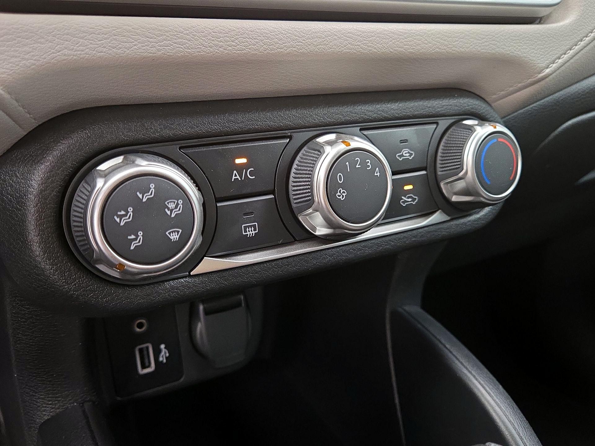 Thumbnail: 2022 Nissan Versa - 16