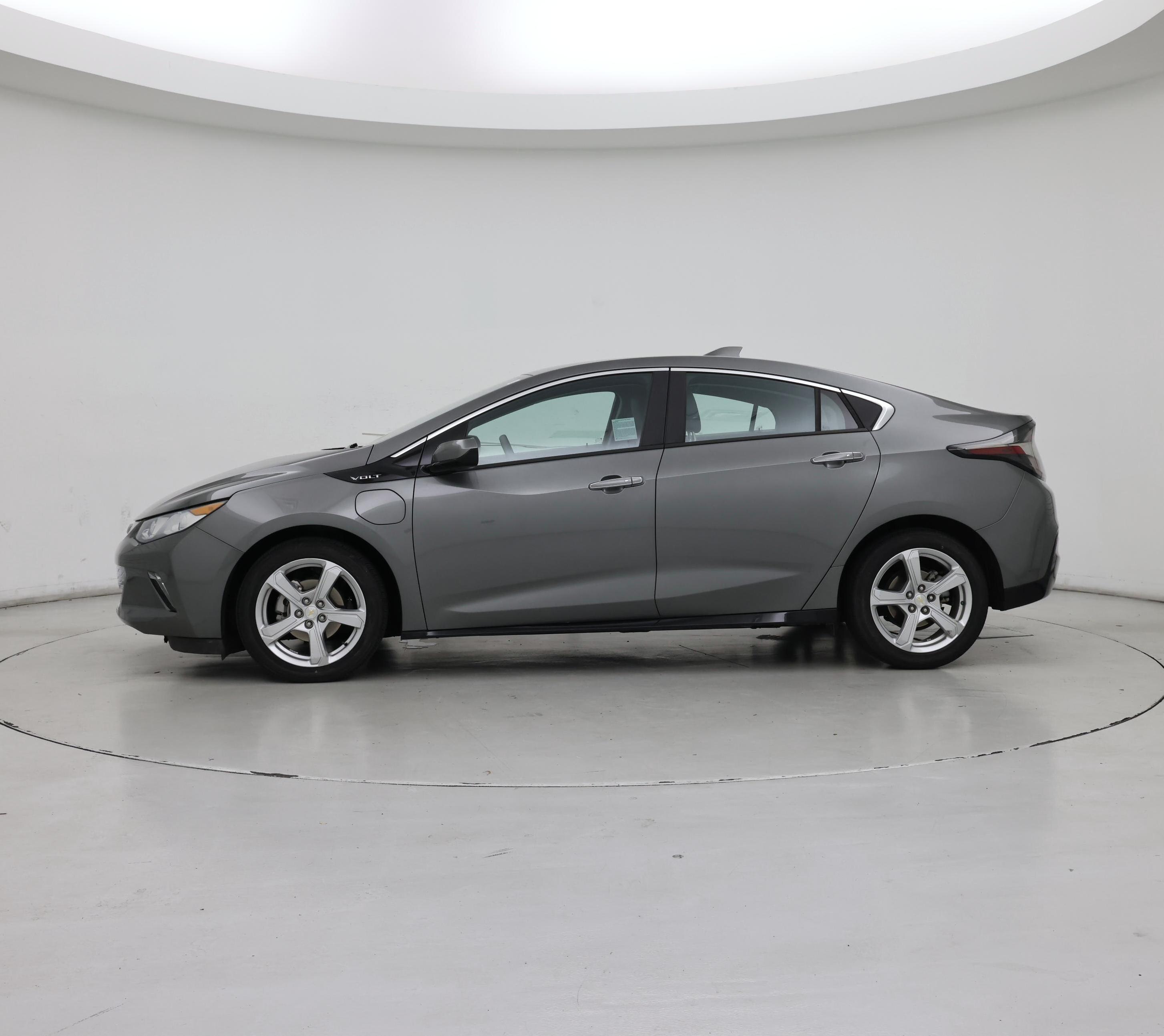 Thumbnail: 2016 Chevrolet Volt - 3