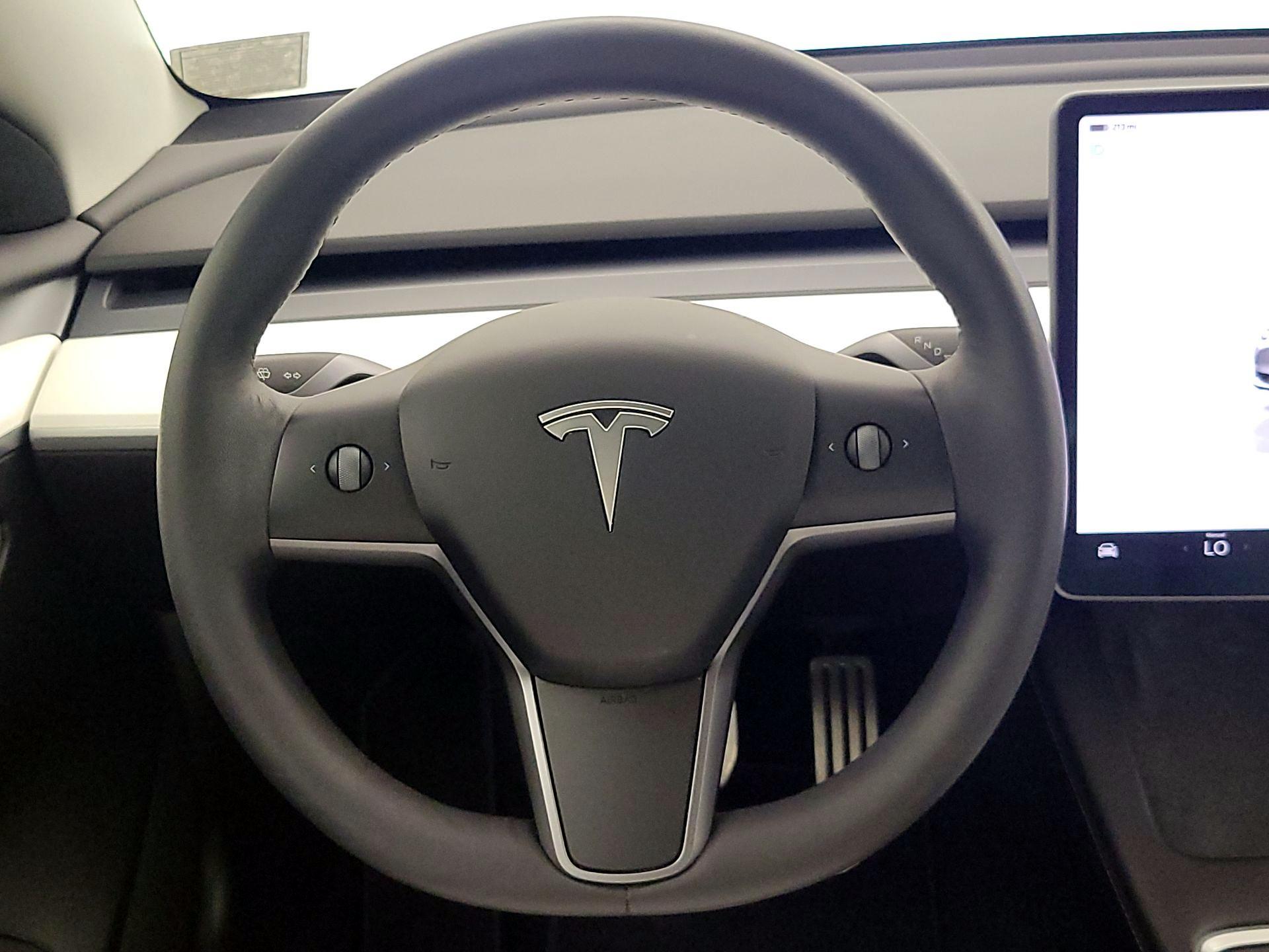 Thumbnail: 2022 Tesla Model 3 - 10