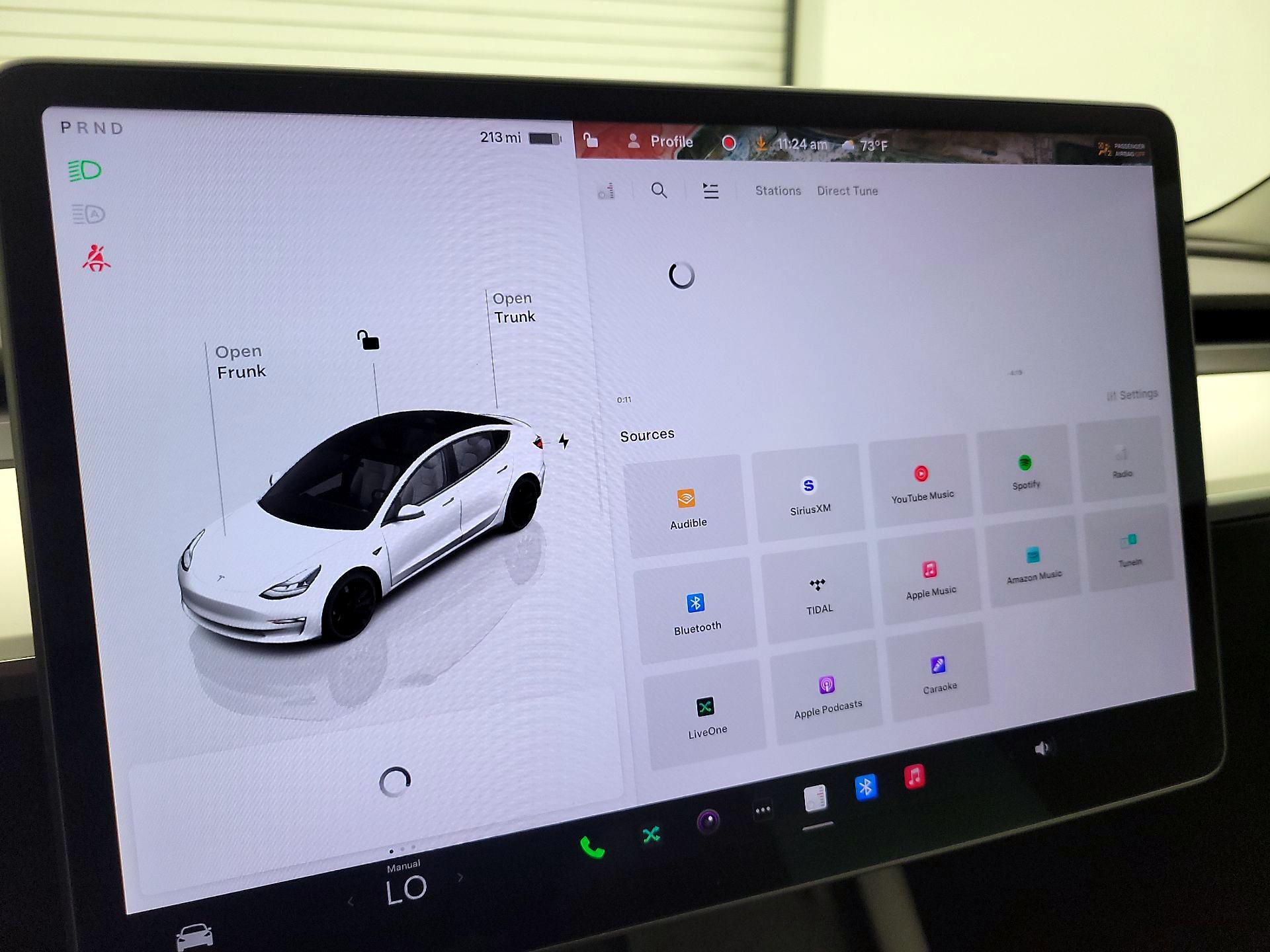 Thumbnail: 2022 Tesla Model 3 - 15