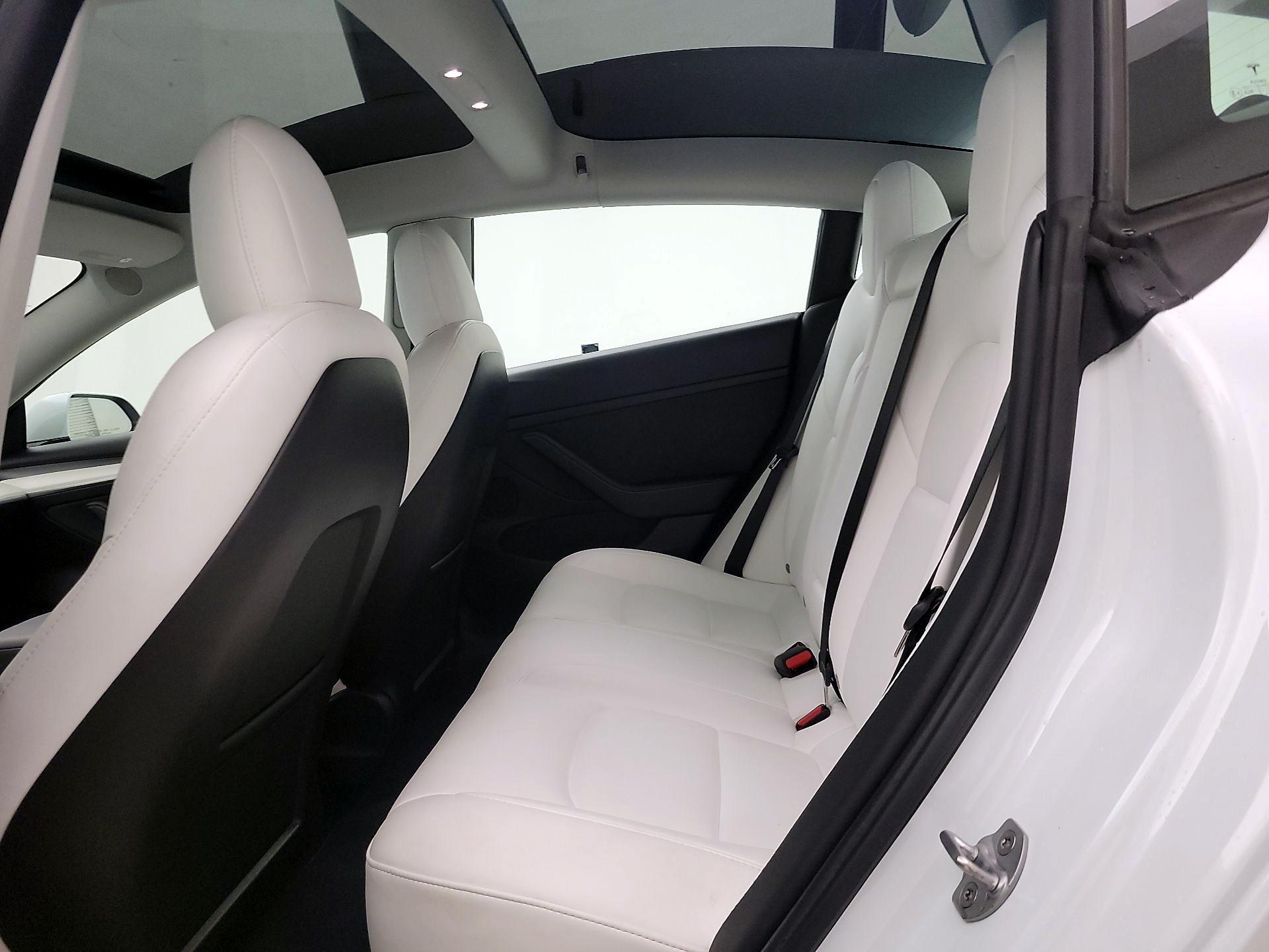 Thumbnail: 2022 Tesla Model 3 - 18