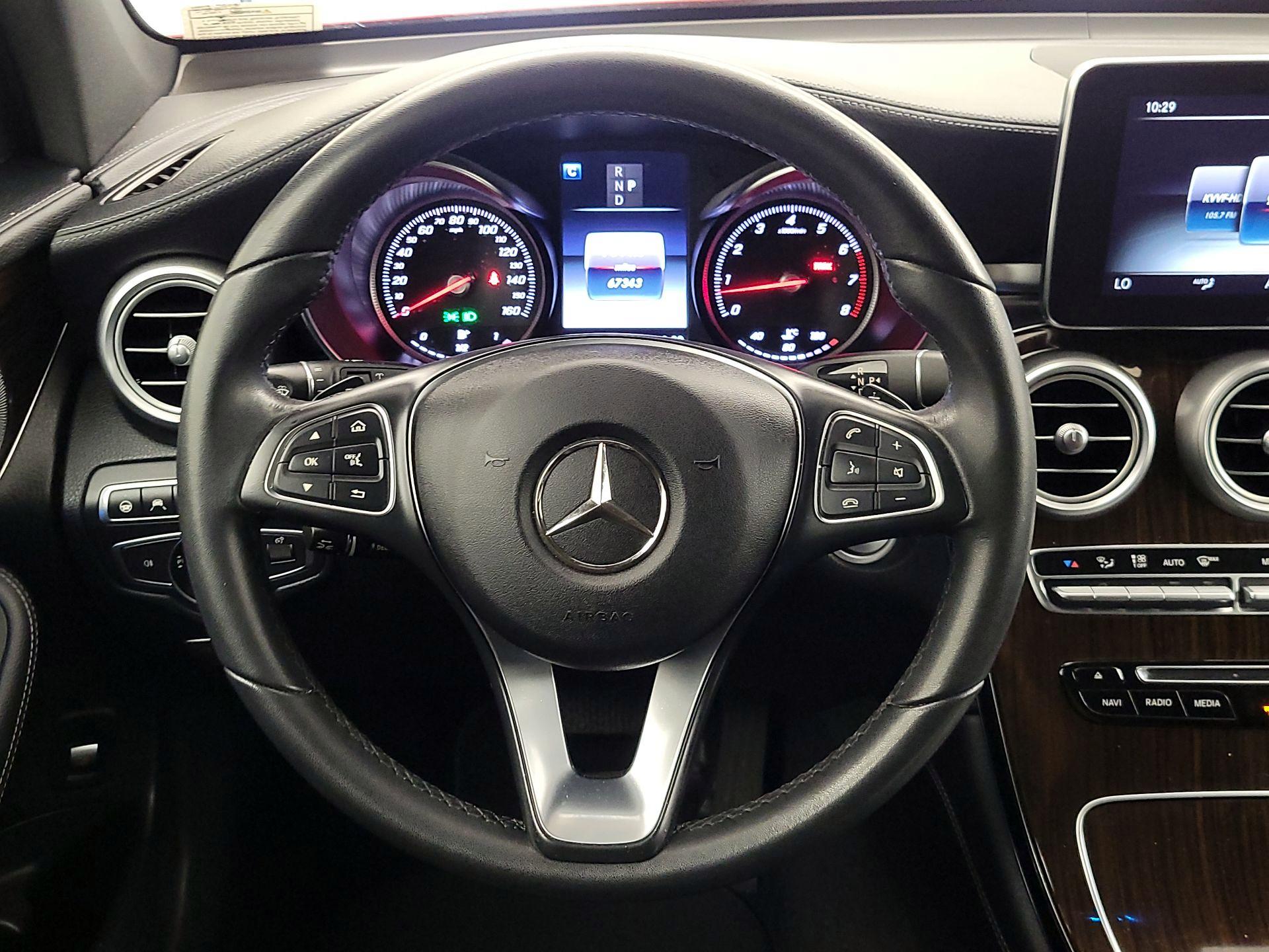 Thumbnail: 2017 Mercedes-Benz GLC - 10
