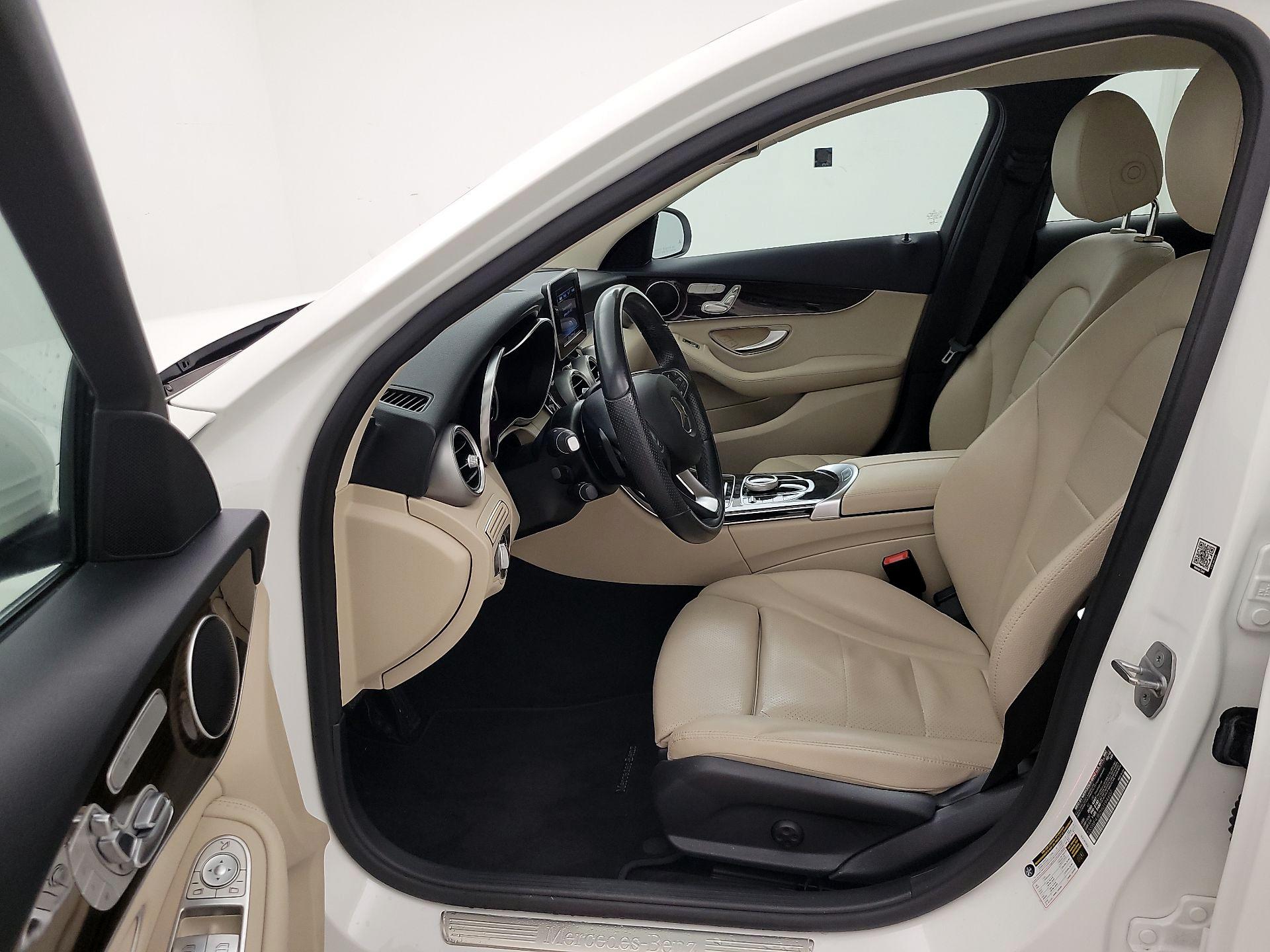 Thumbnail: 2017 Mercedes-Benz C-Class - 11