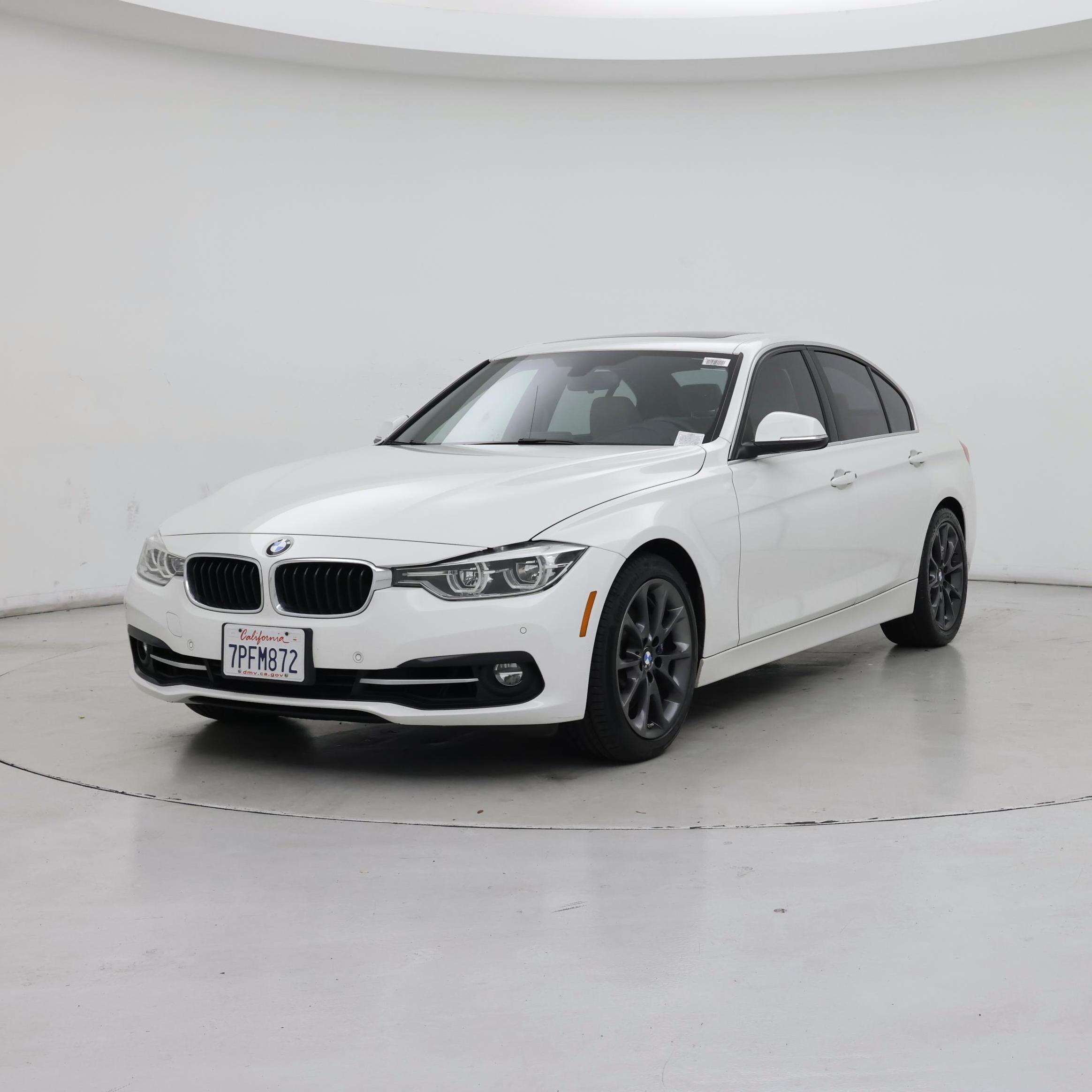 Thumbnail: 2016 BMW 3 Series - 4