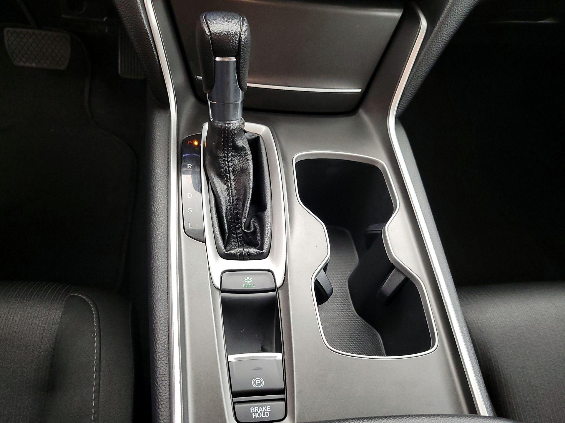 Thumbnail: 2019 Honda Accord - 17
