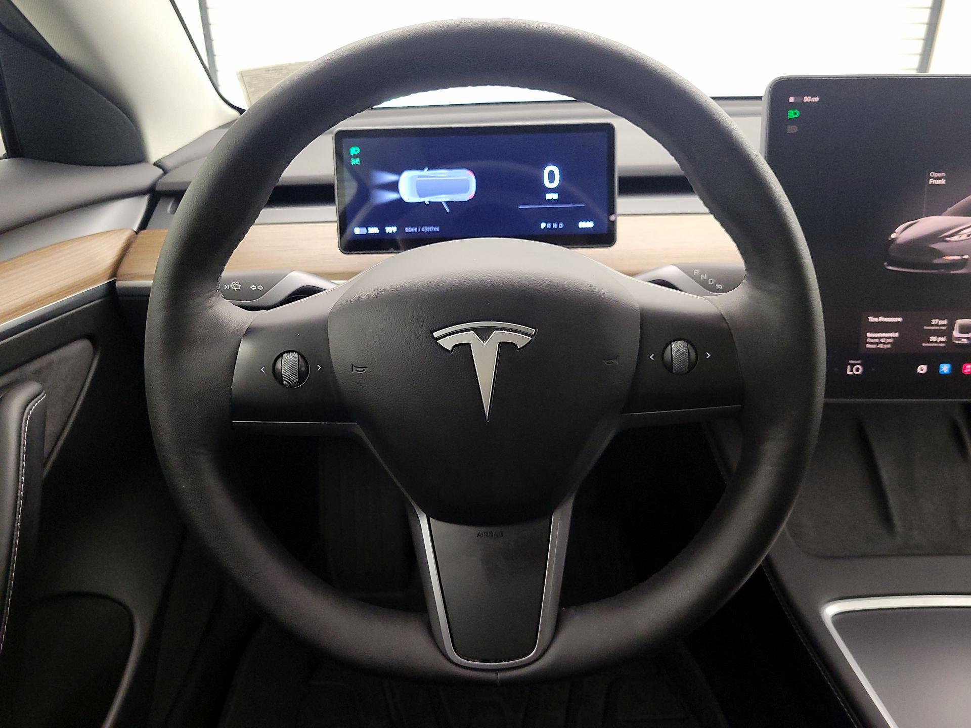 Thumbnail: 2022 Tesla Model 3 - 10