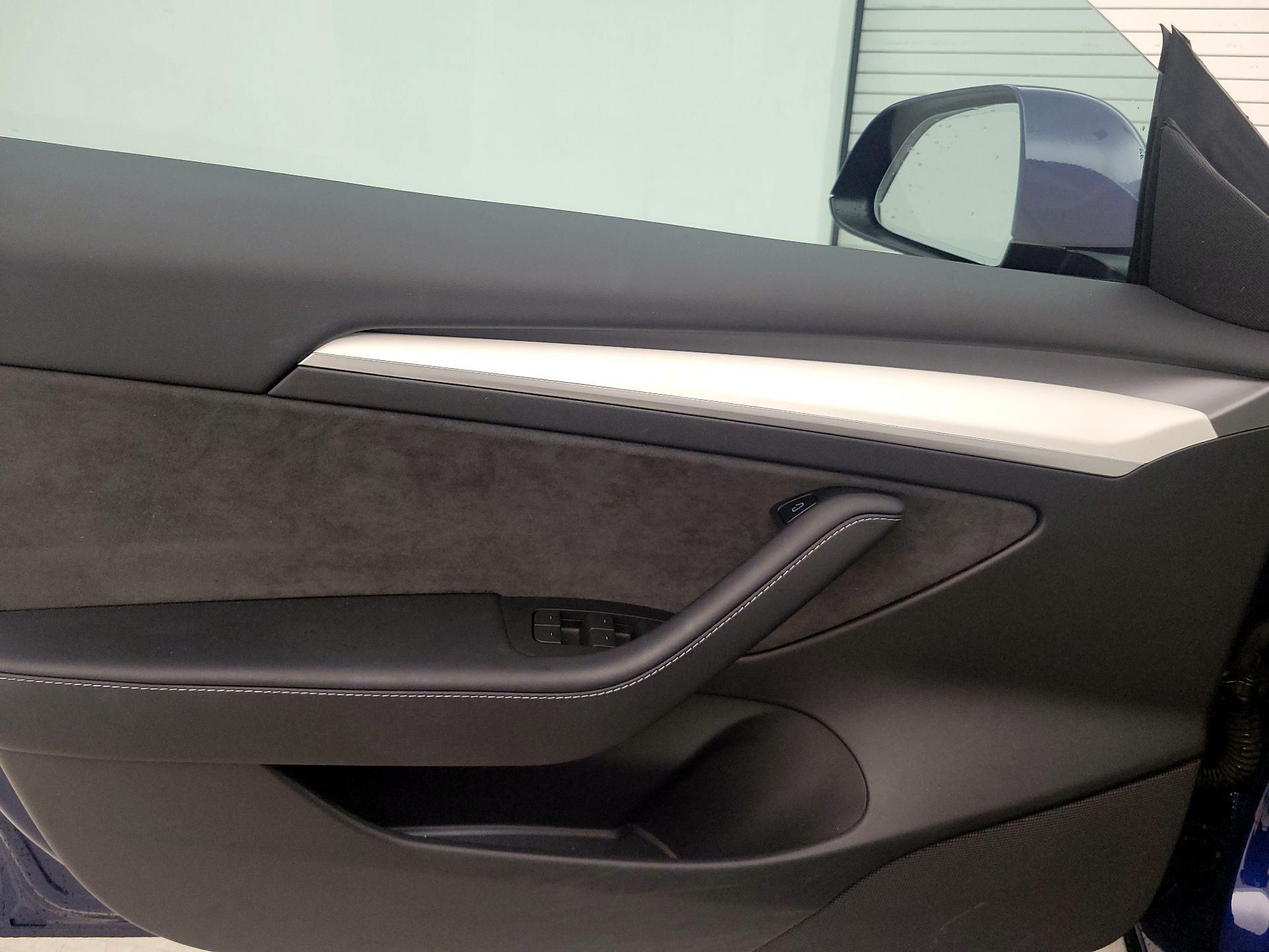 Thumbnail: 2023 Tesla Model 3 - 12