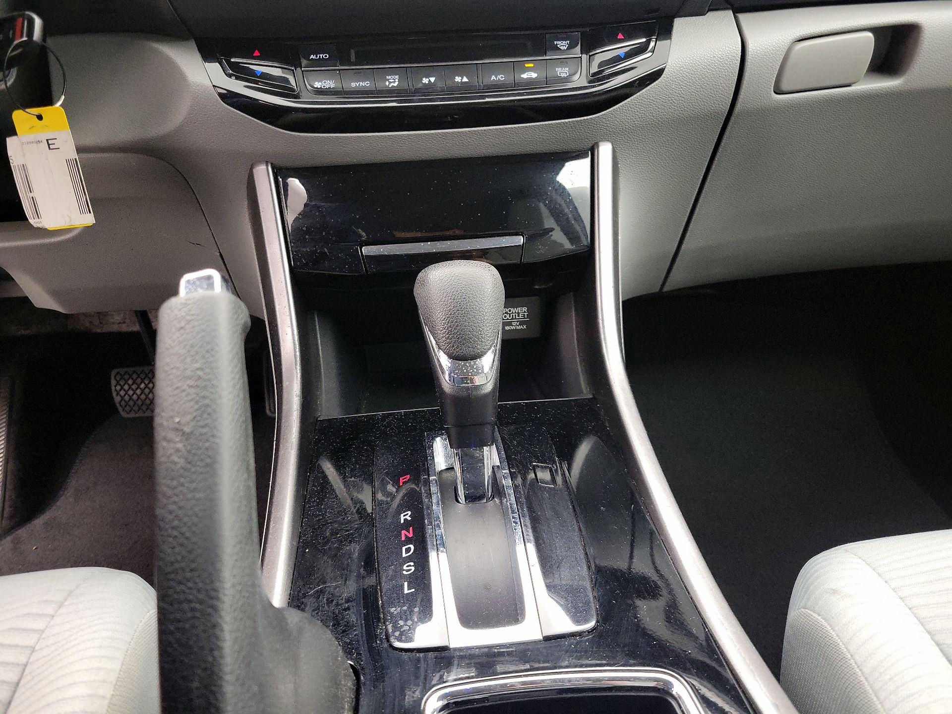 Thumbnail: 2016 Honda Accord - 17