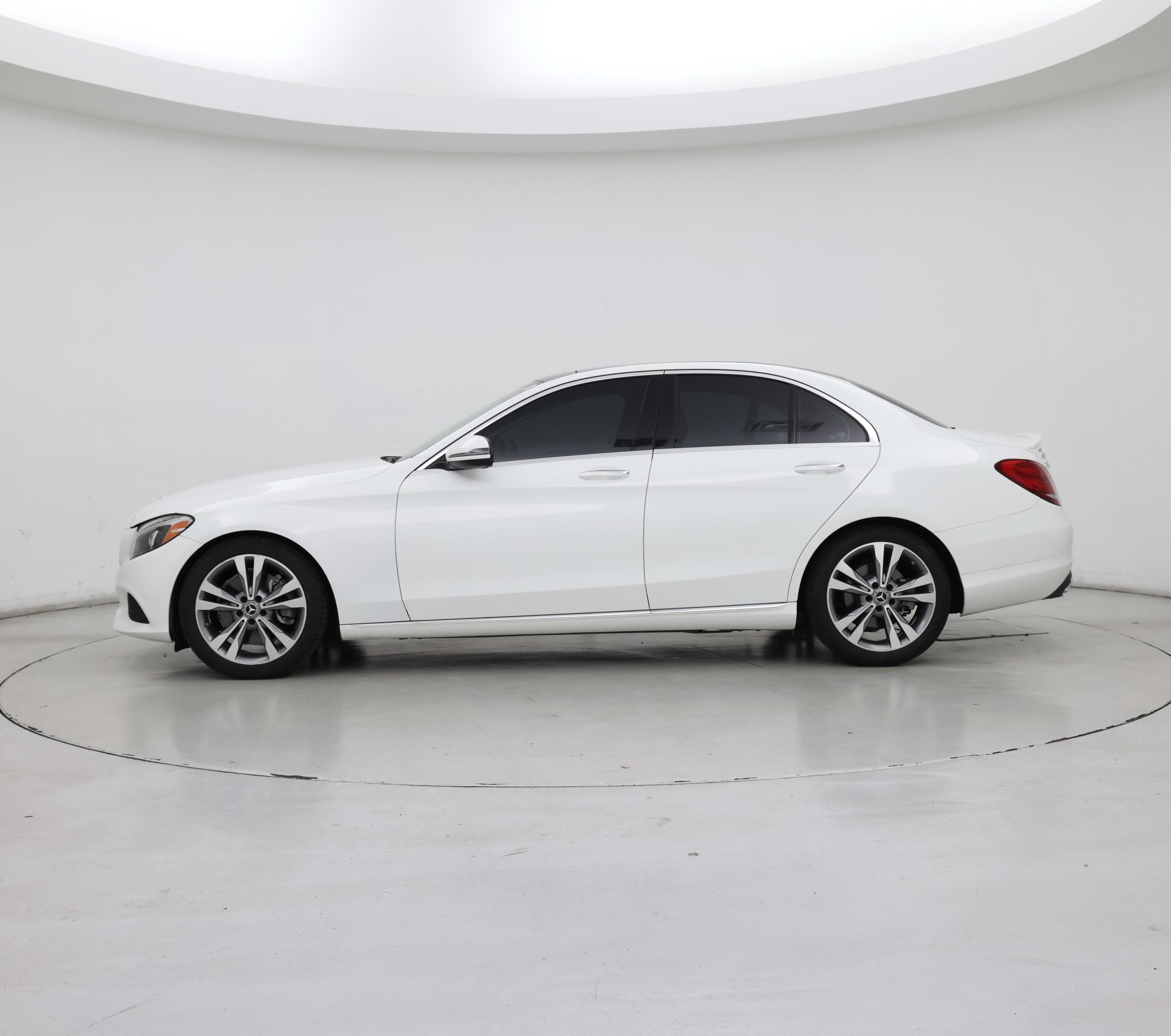 Thumbnail: 2017 Mercedes-Benz C-Class - 3