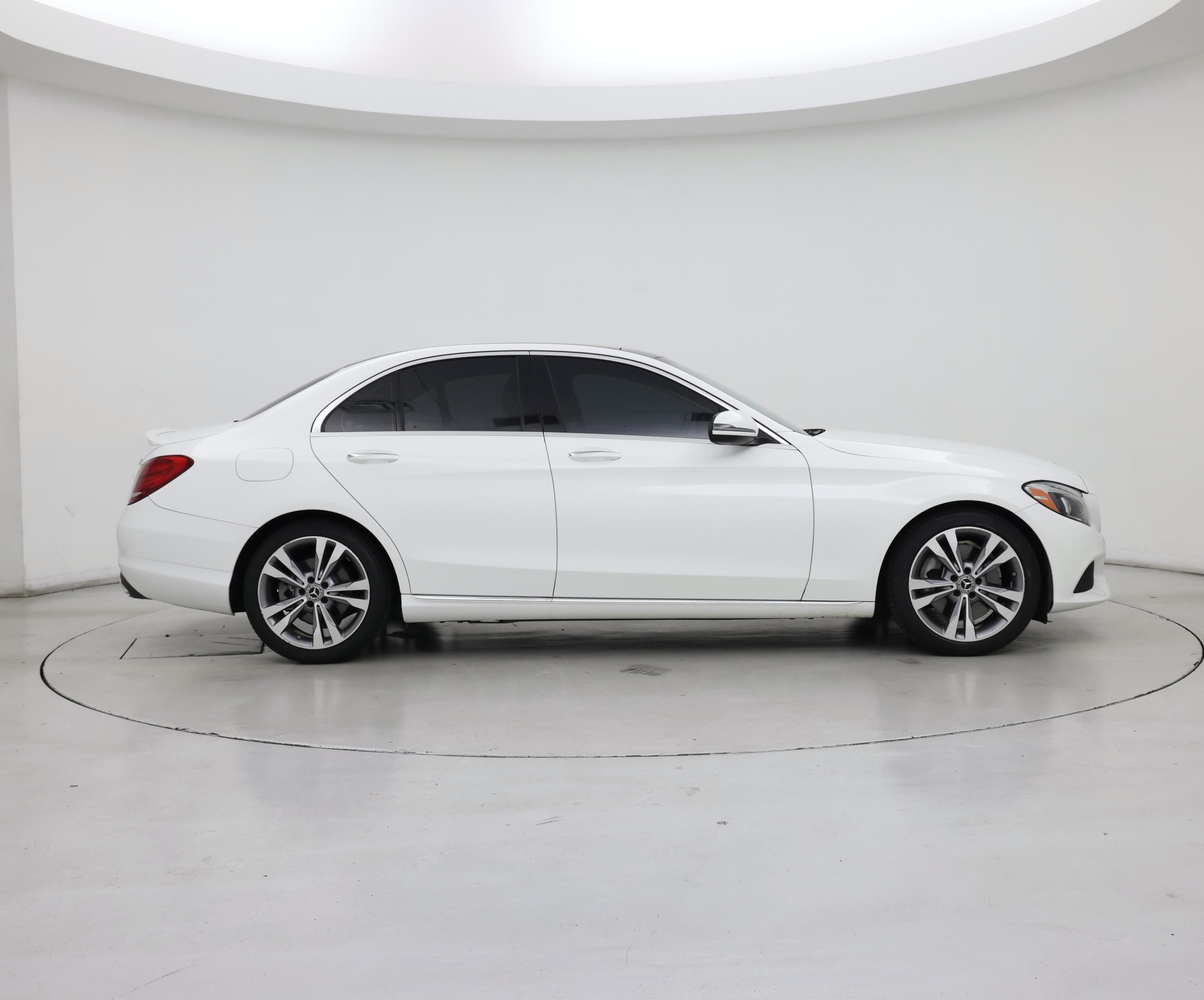 Thumbnail: 2017 Mercedes-Benz C-Class - 7