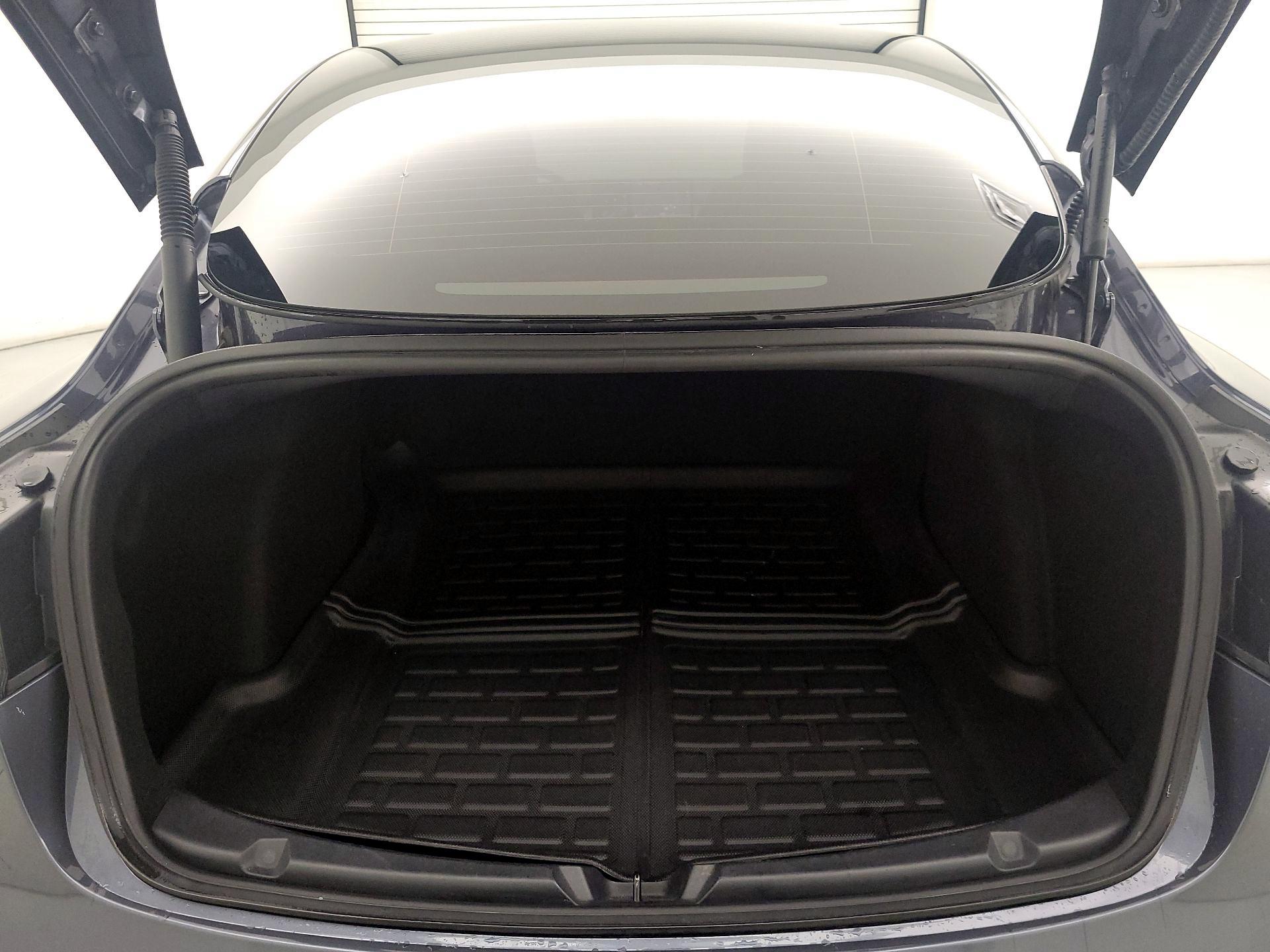 Thumbnail: 2022 Tesla Model 3 - 20