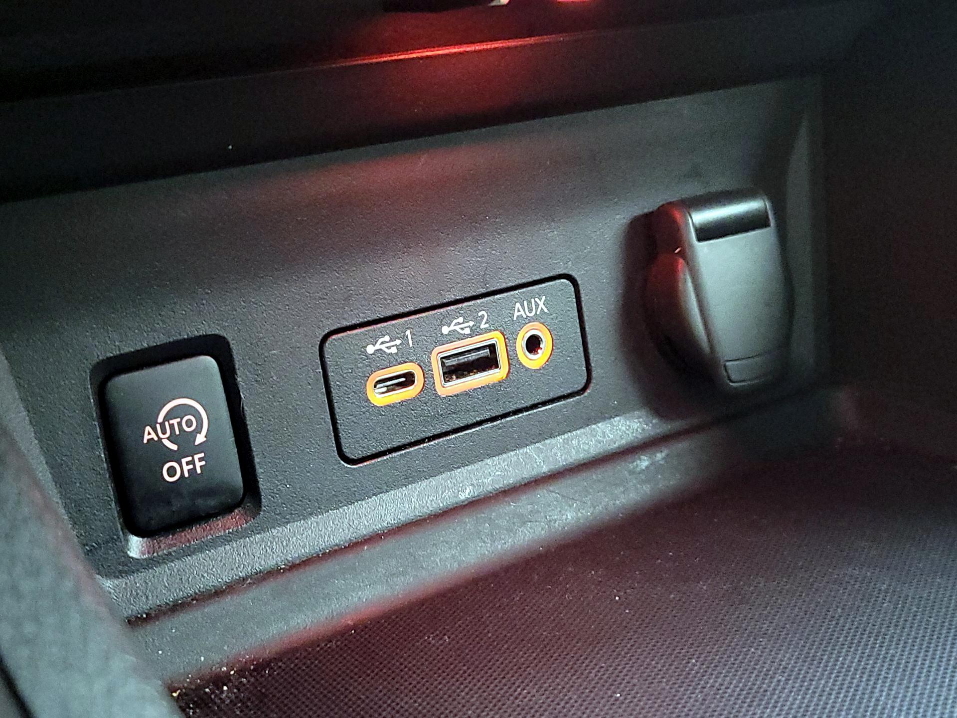 Thumbnail: 2024 Nissan Sentra - 18