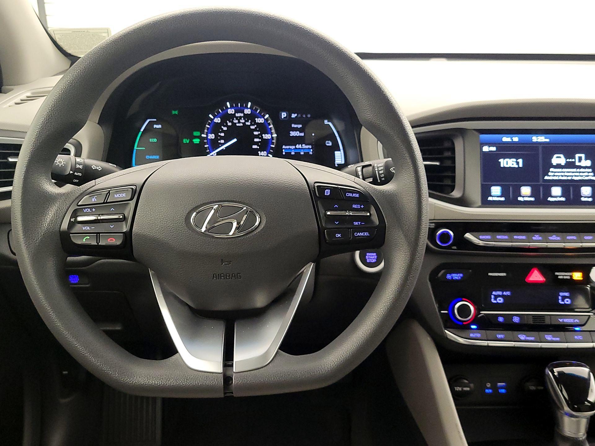 Thumbnail: 2018 Hyundai Ioniq - 10