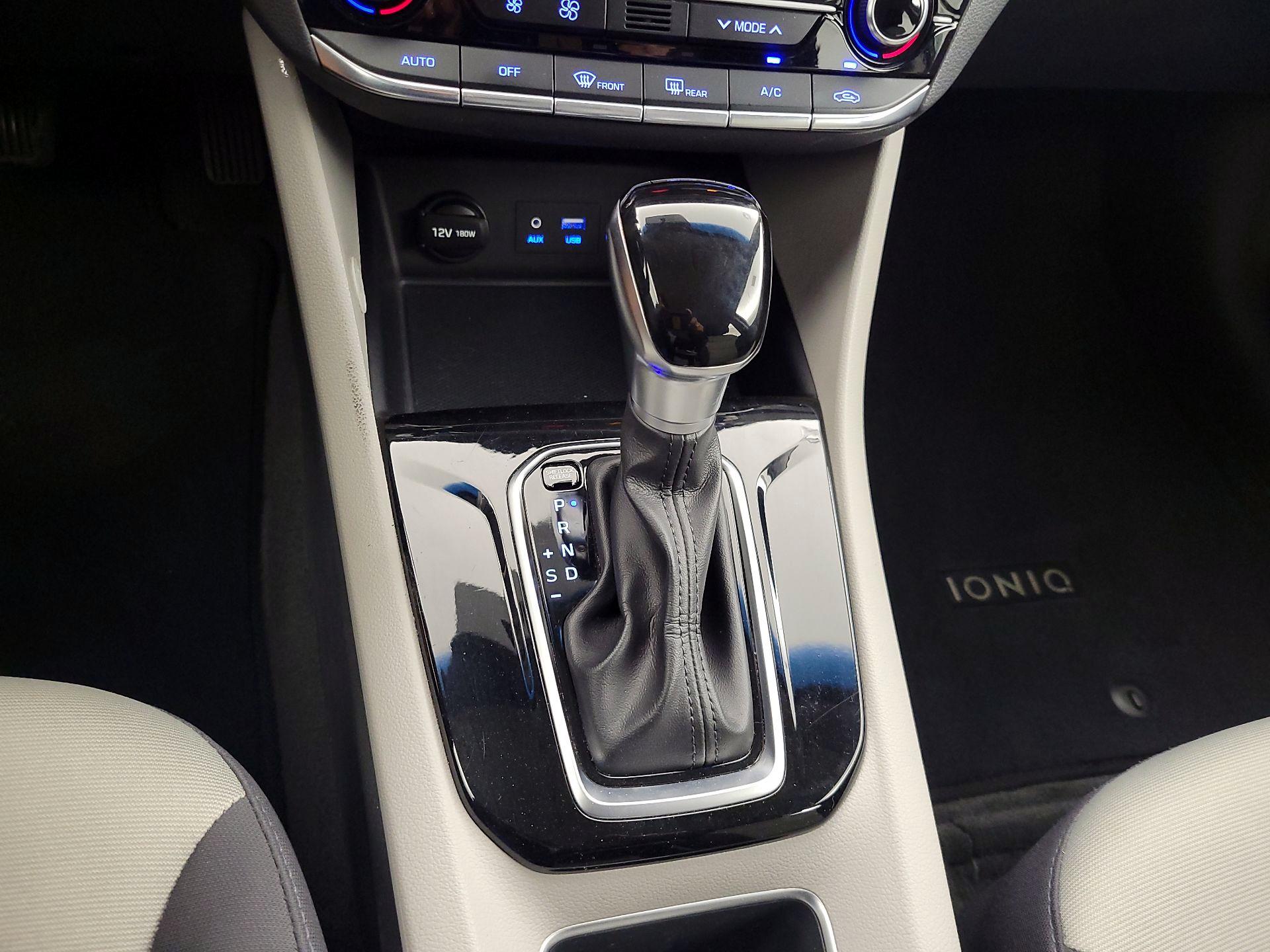 Thumbnail: 2018 Hyundai Ioniq - 17