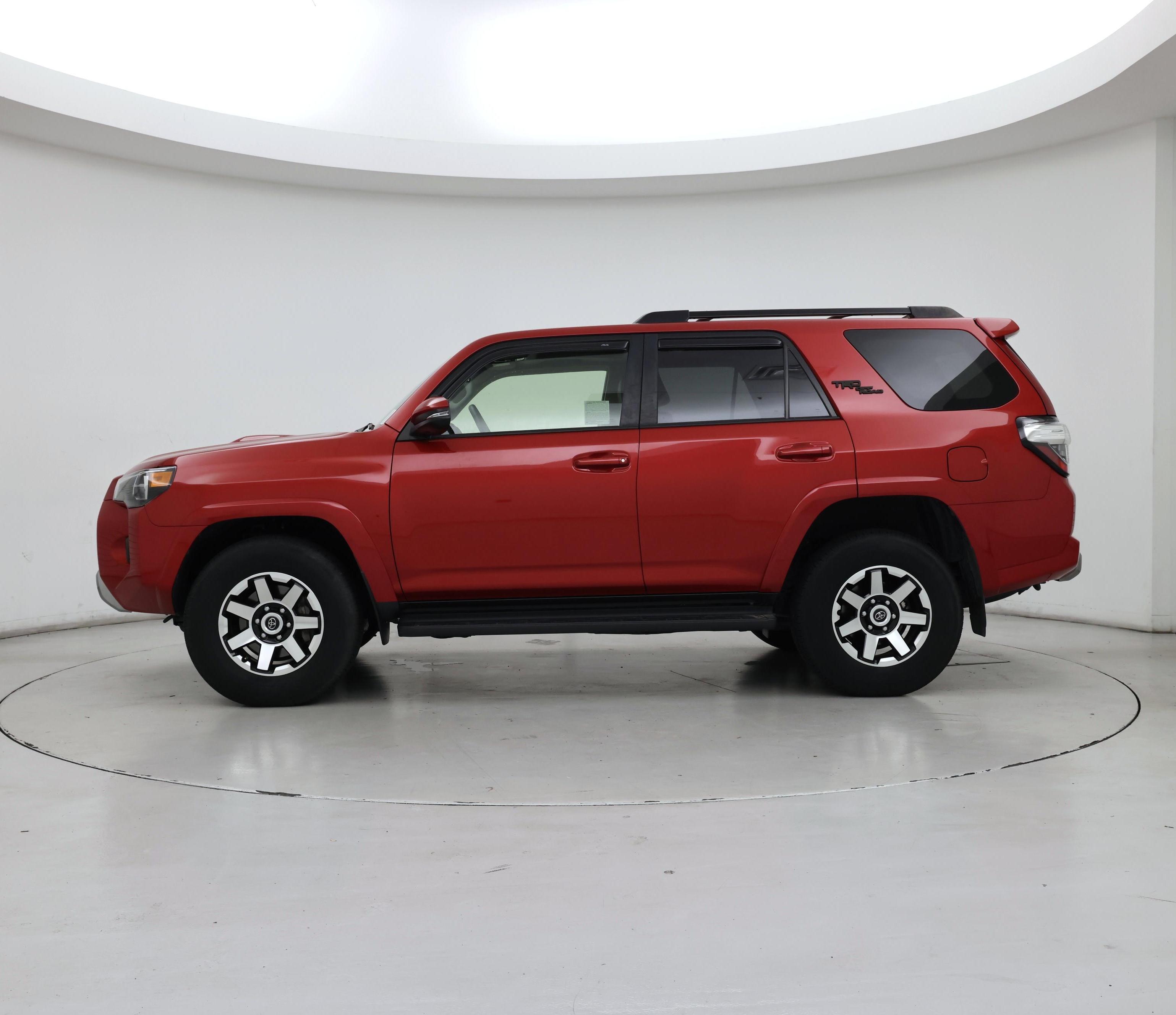 Thumbnail: 2023 Toyota 4Runner - 3