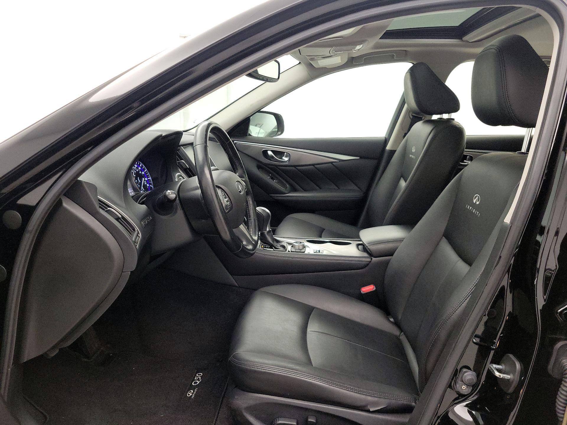 Thumbnail: 2014 INFINITI Q50 - 11
