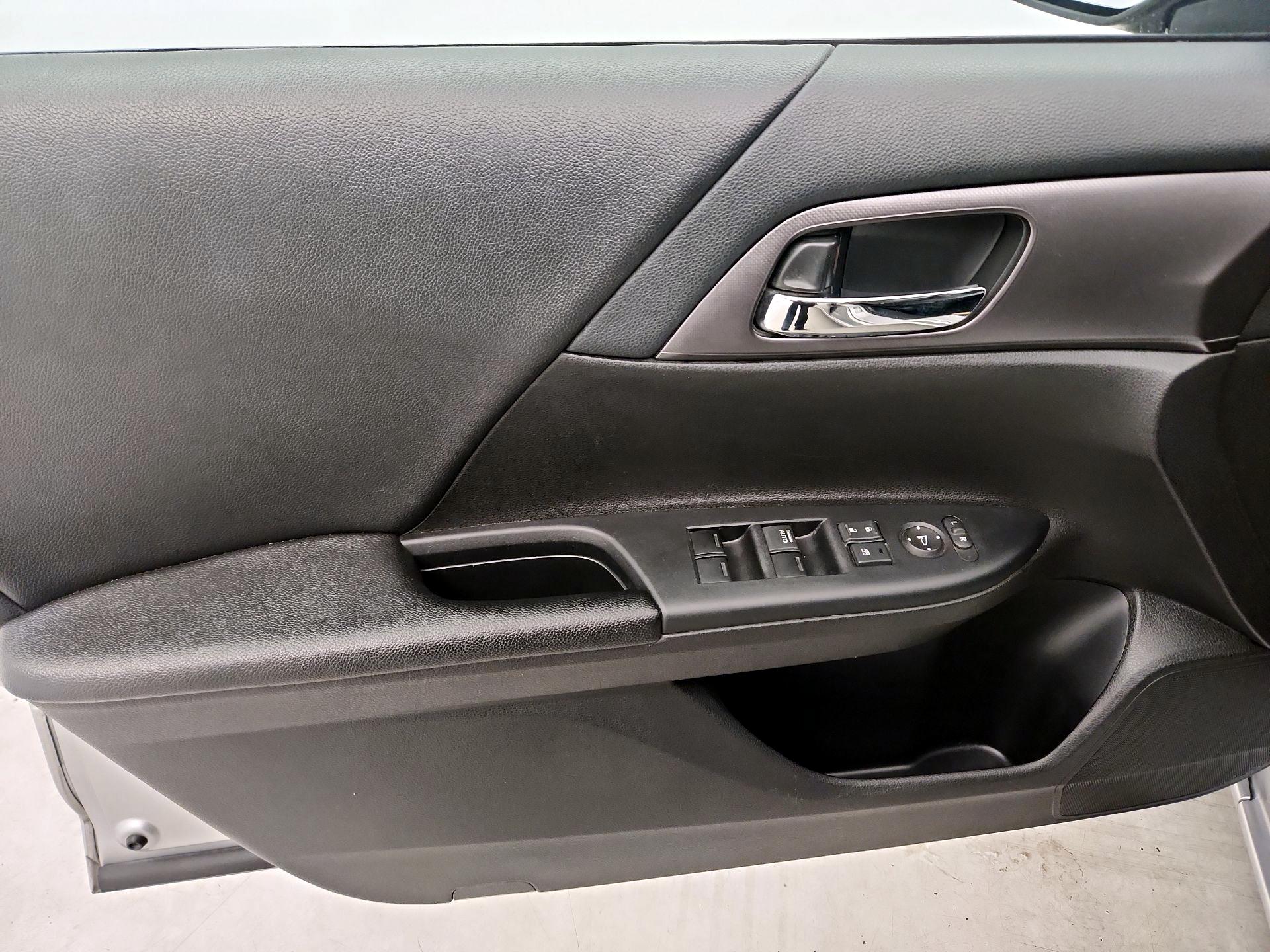 Thumbnail: 2014 Honda Accord - 12