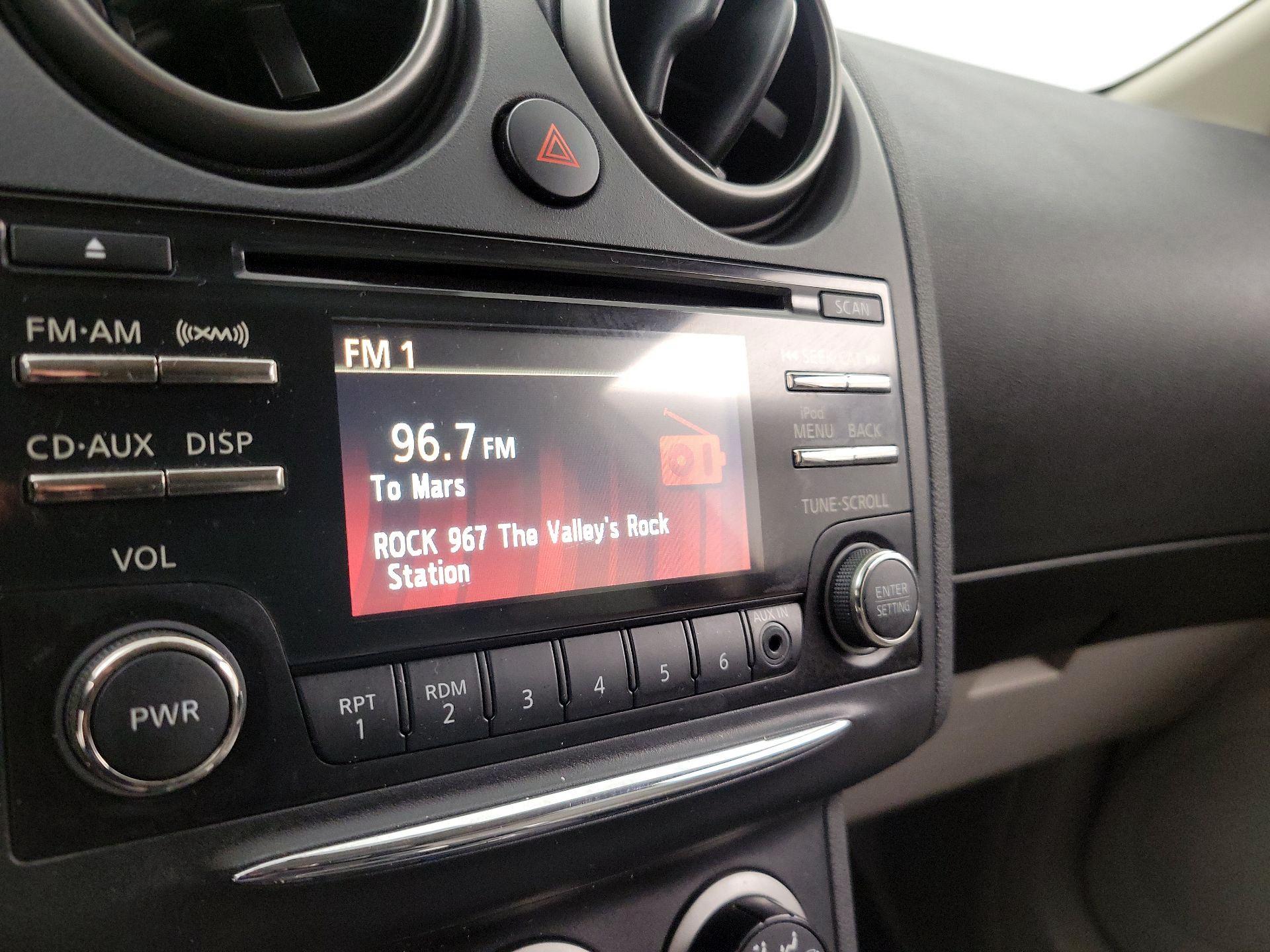 Thumbnail: 2015 Nissan Rogue - 15