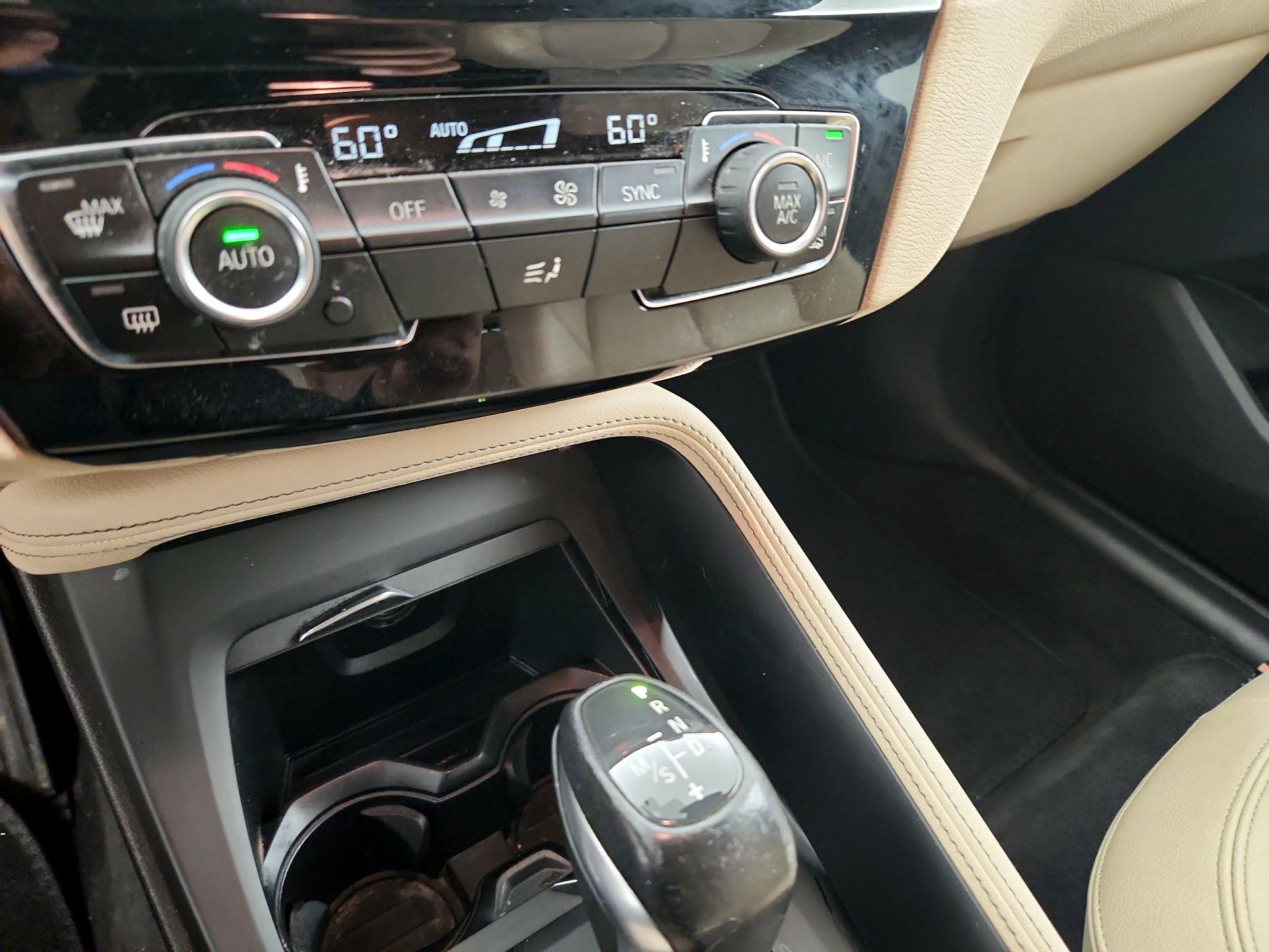 Thumbnail: 2018 BMW X1 - 16