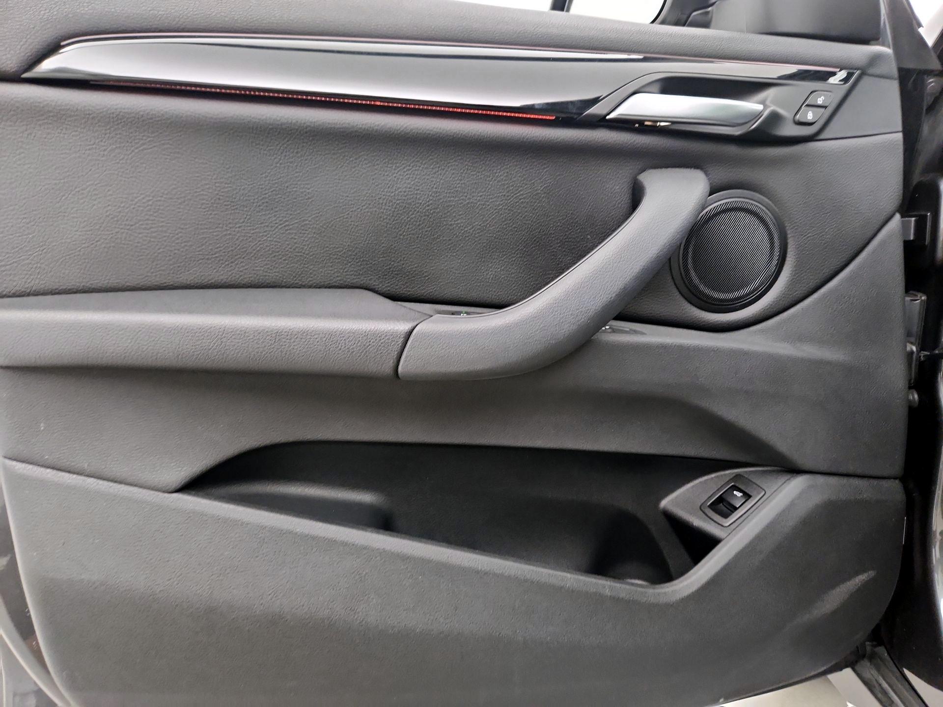 Thumbnail: 2019 BMW X1 - 12