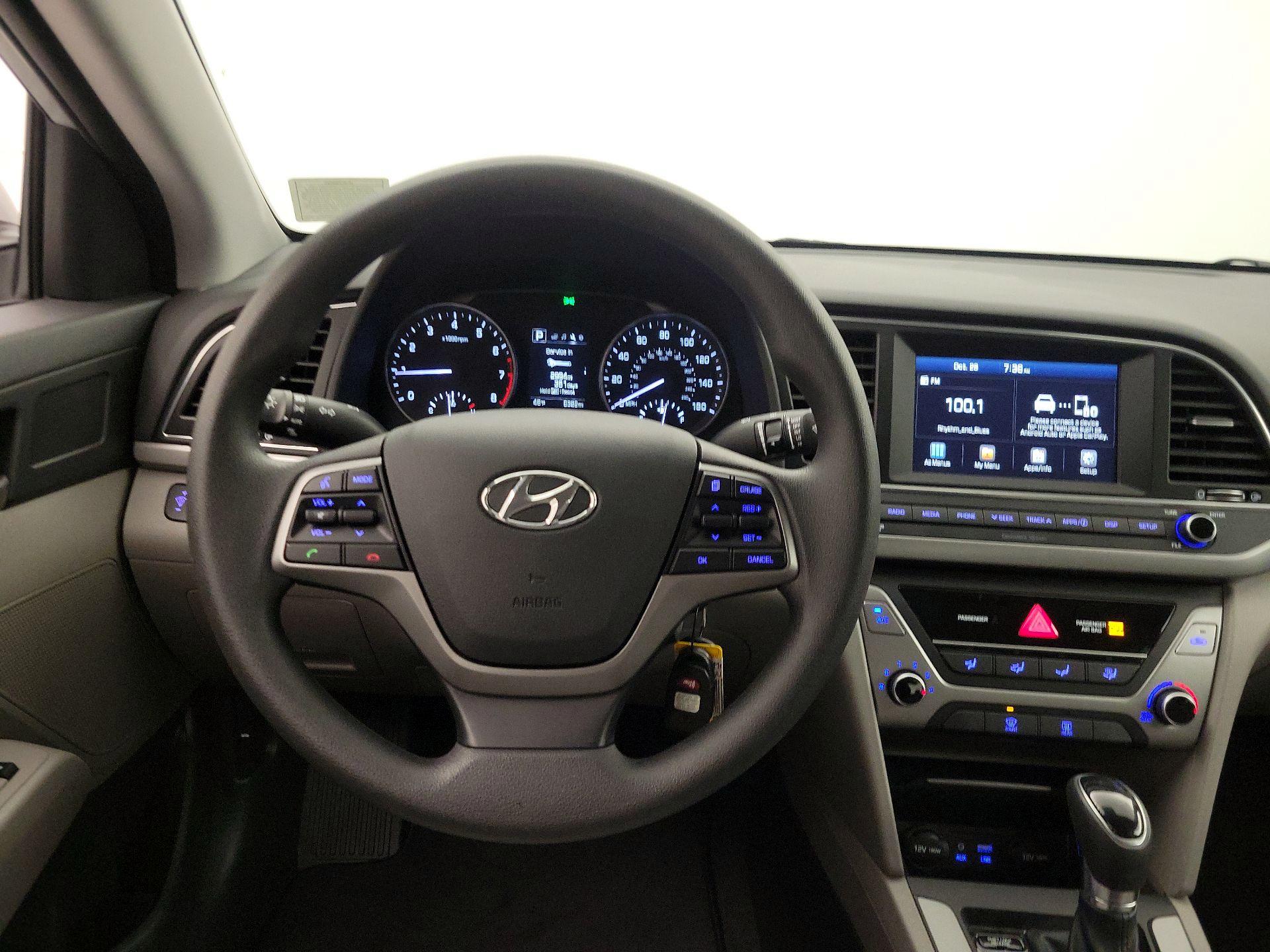 Thumbnail: 2018 Hyundai Elantra - 10