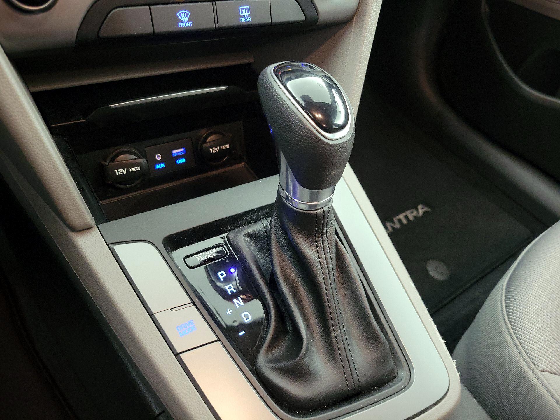 Thumbnail: 2018 Hyundai Elantra - 17