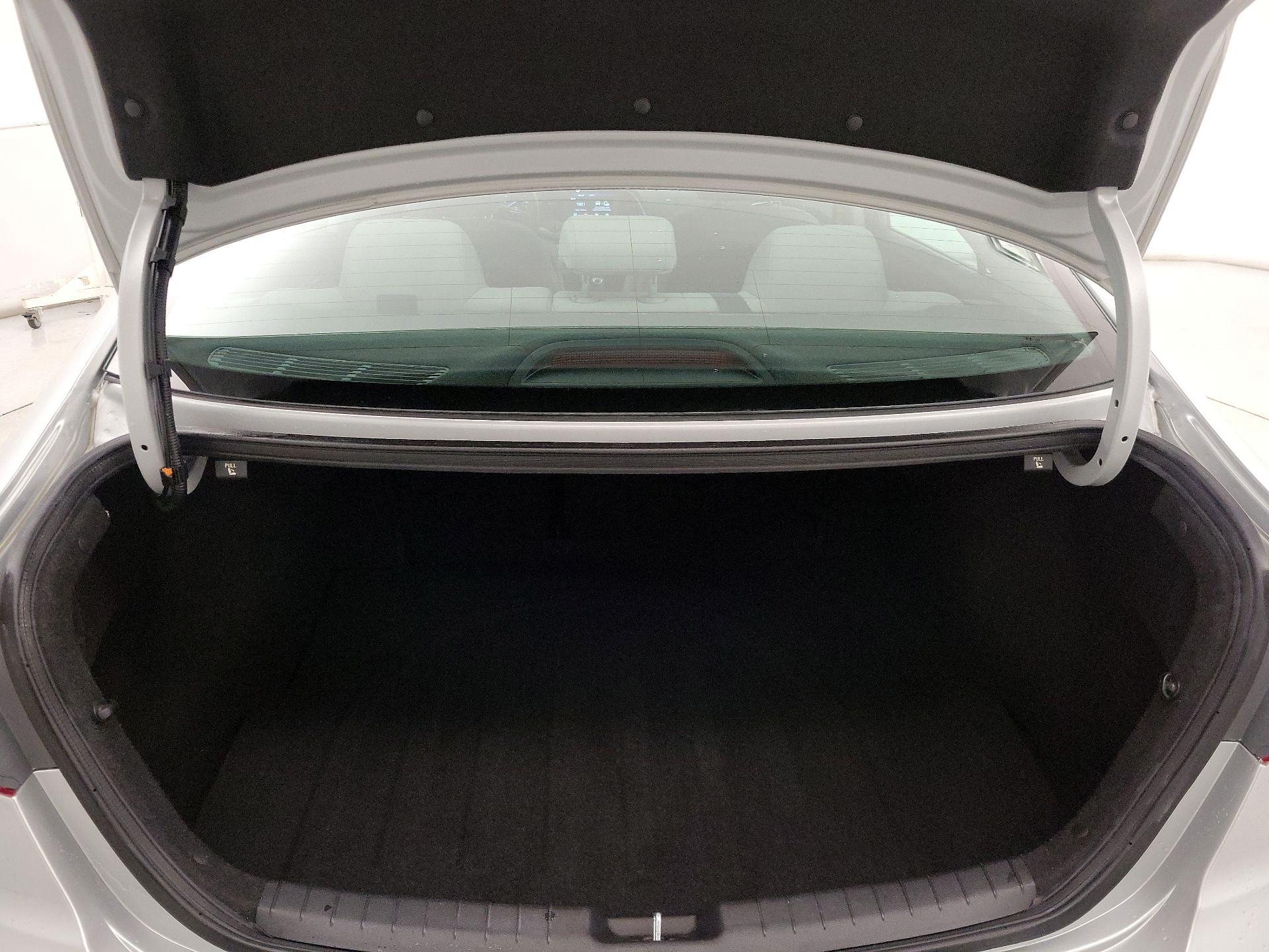 Thumbnail: 2018 Hyundai Elantra - 20