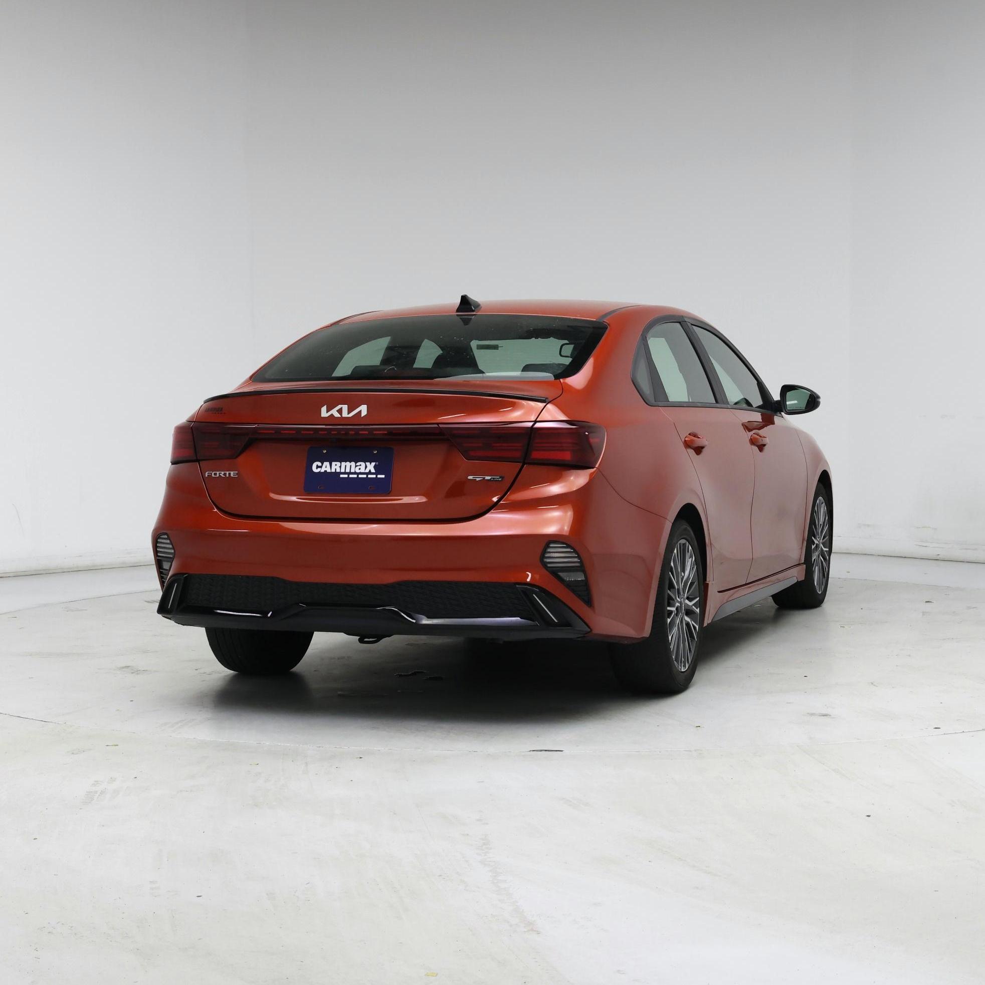 Thumbnail: 2023 Kia Forte - 8