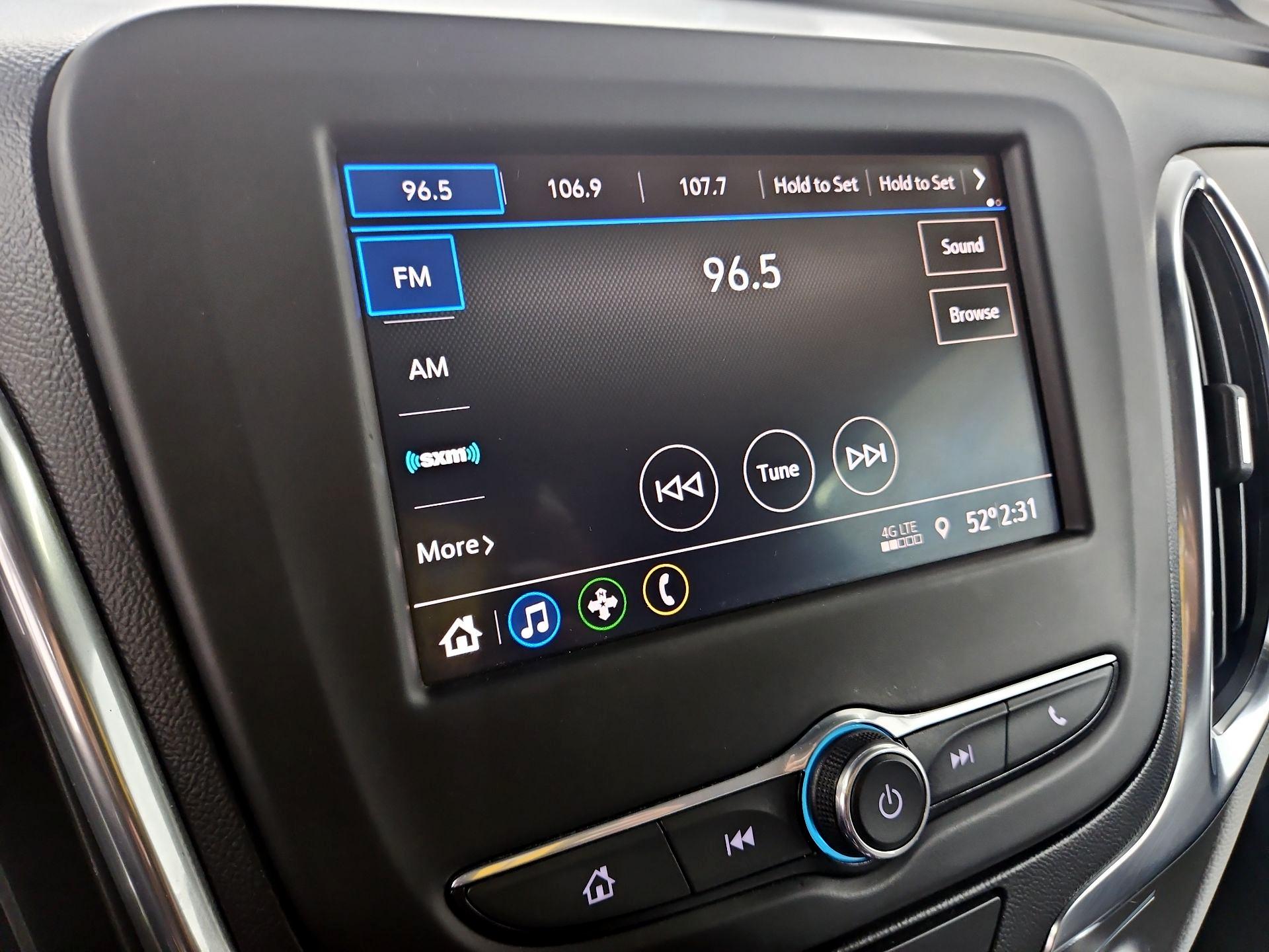 Thumbnail: 2021 Chevrolet Equinox - 15