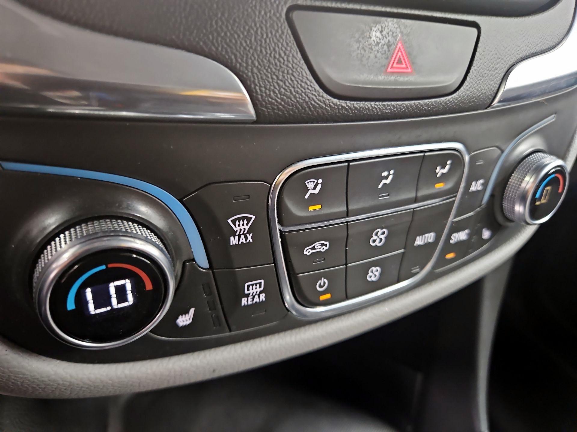 Thumbnail: 2021 Chevrolet Equinox - 16