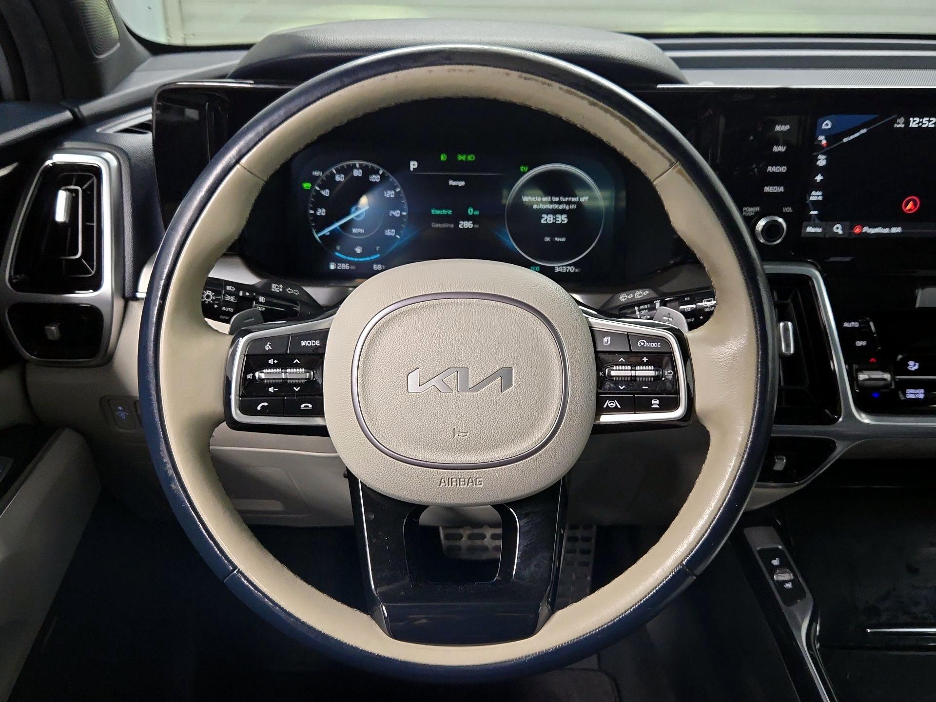 Thumbnail: 2022 Kia Sorento - 10