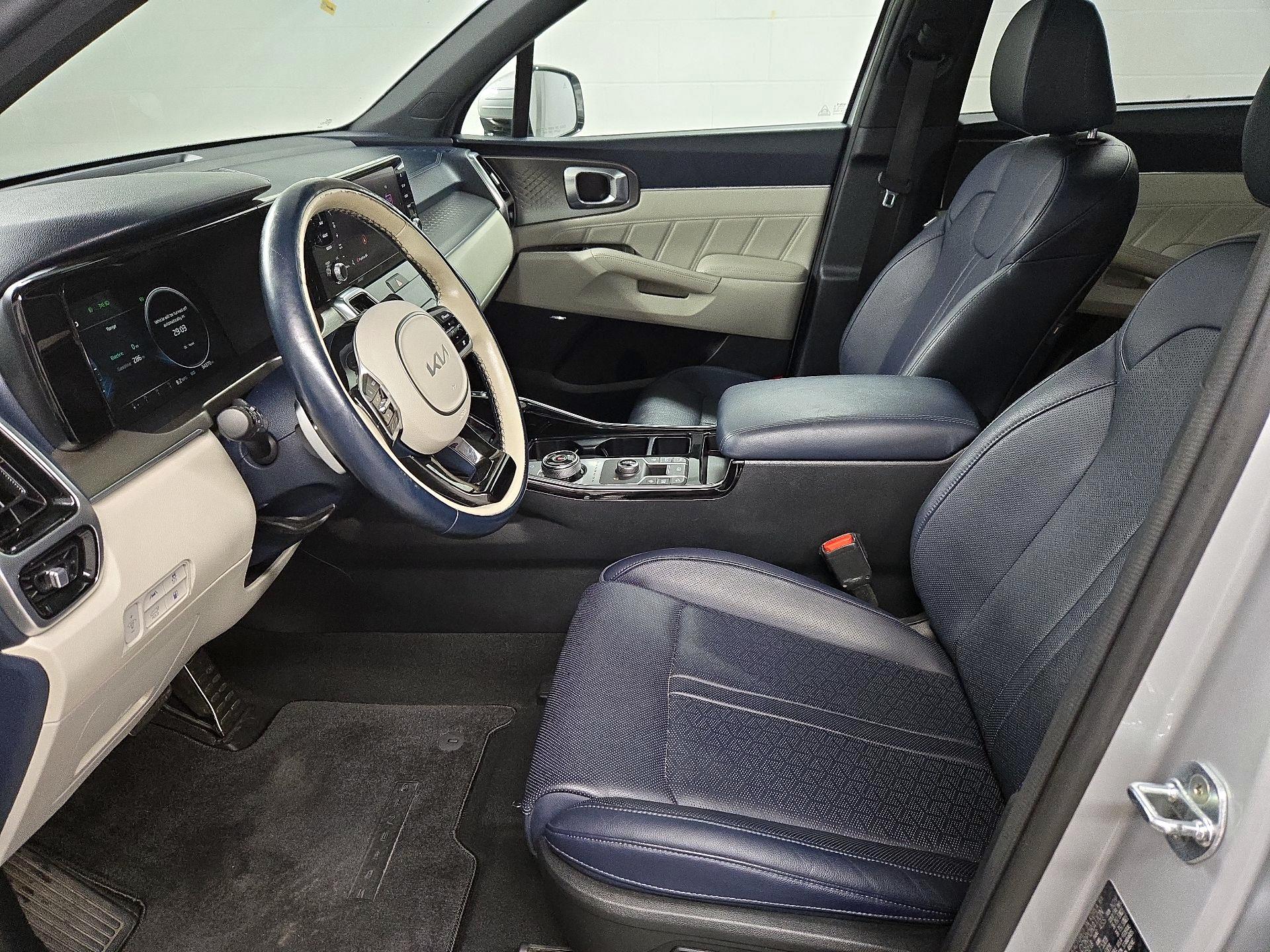 Thumbnail: 2022 Kia Sorento - 11