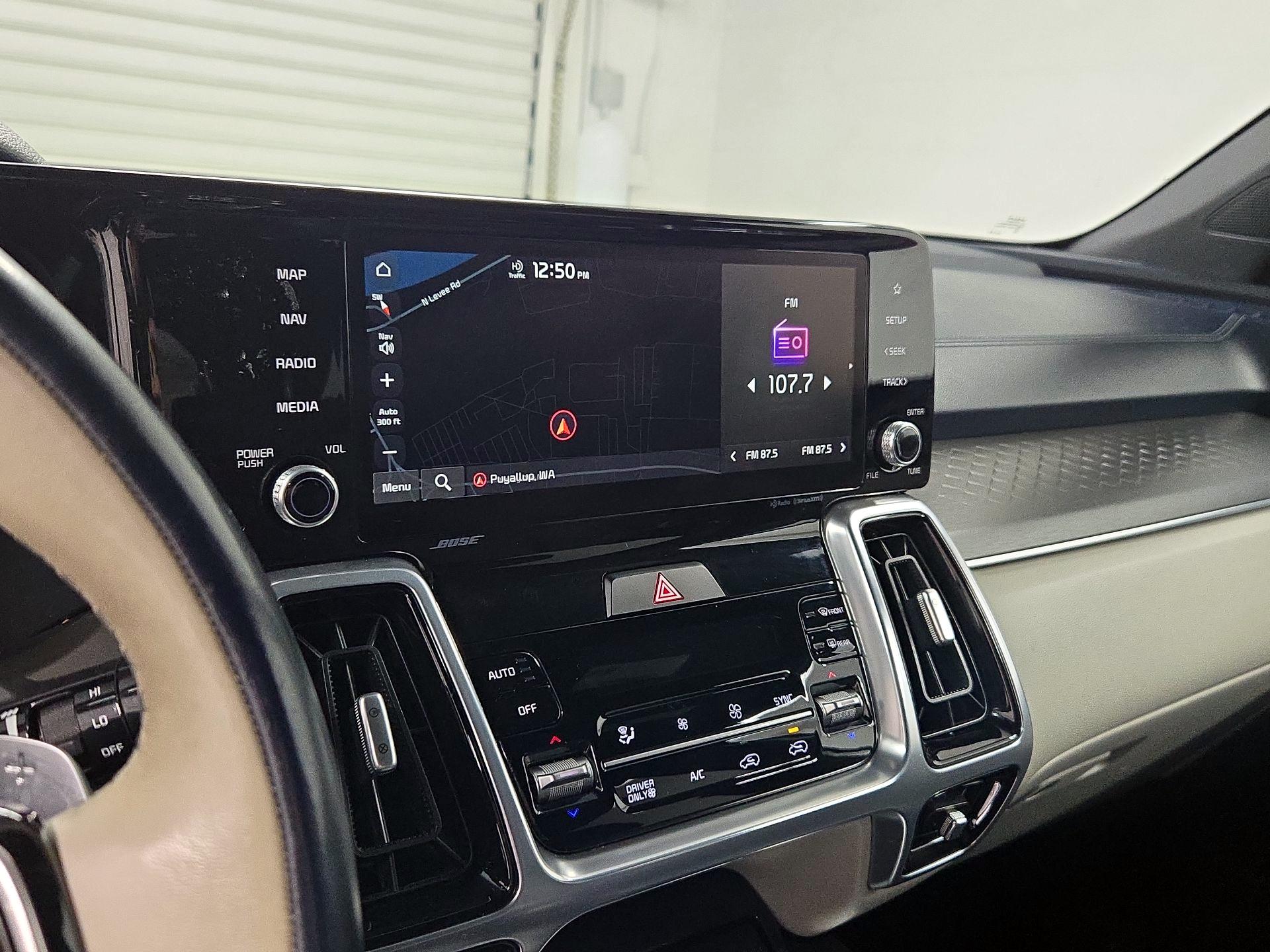 Thumbnail: 2022 Kia Sorento - 14