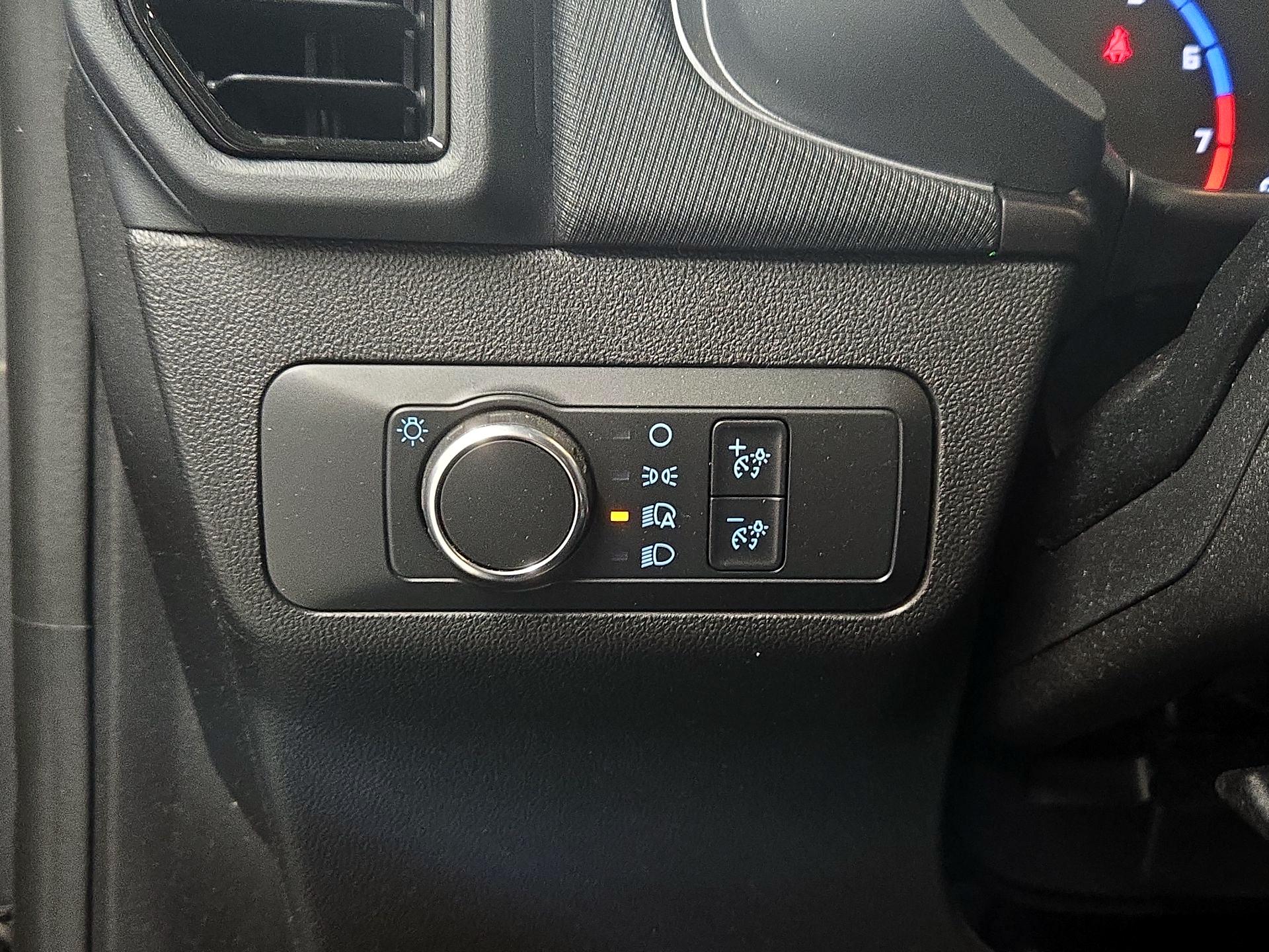 Thumbnail: 2022 Ford Bronco Sport - 13