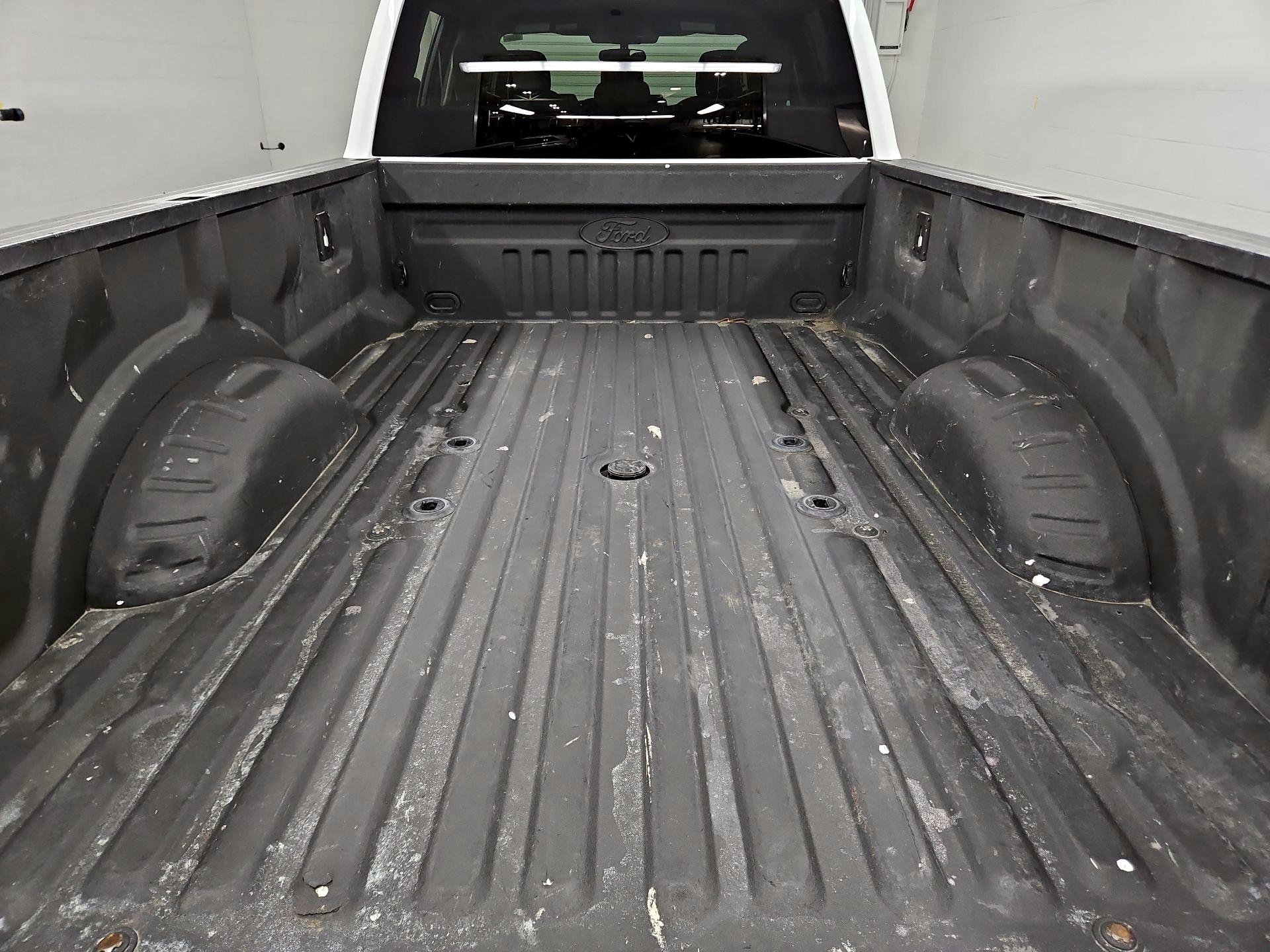 Thumbnail: 2022 Ford F-350 - 20