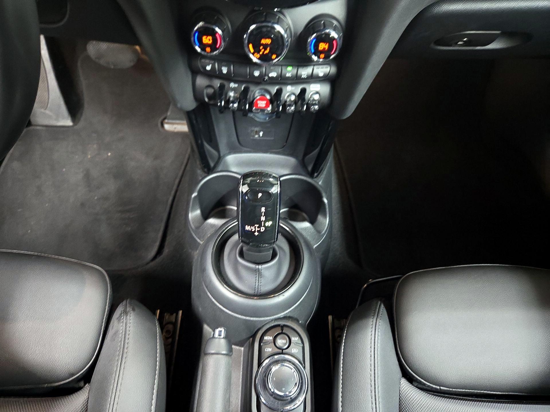 Thumbnail: 2023 MINI Cooper - 17