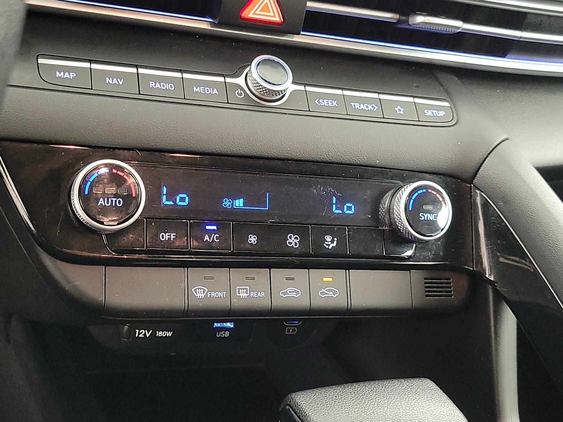 Thumbnail: 2024 Hyundai Elantra - 17