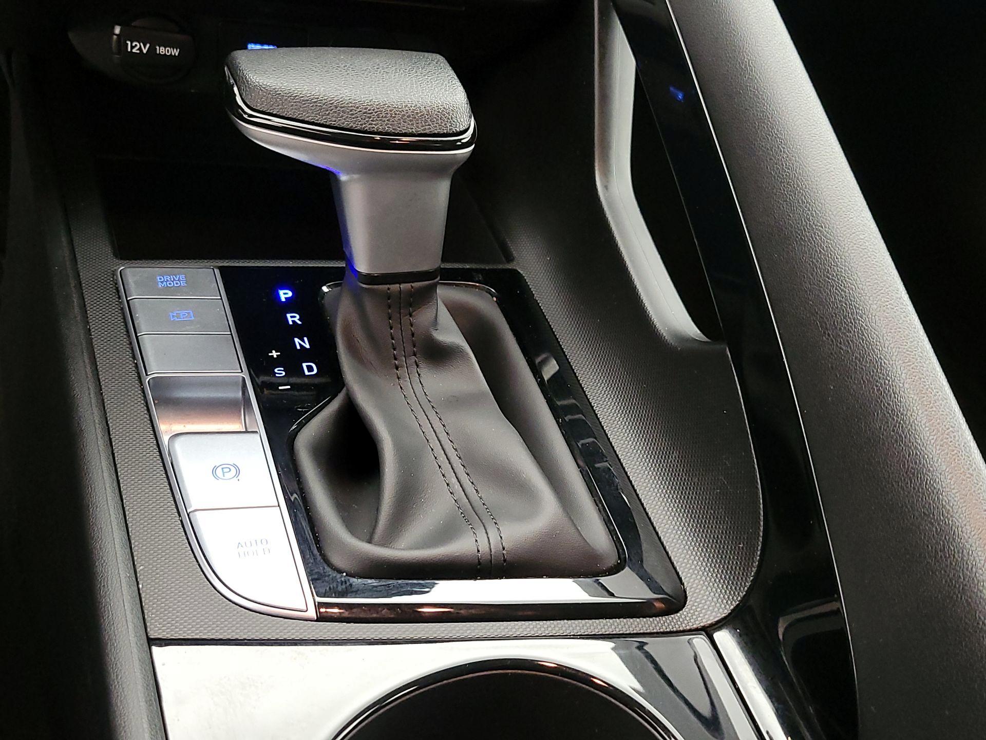 Thumbnail: 2024 Hyundai Elantra - 18