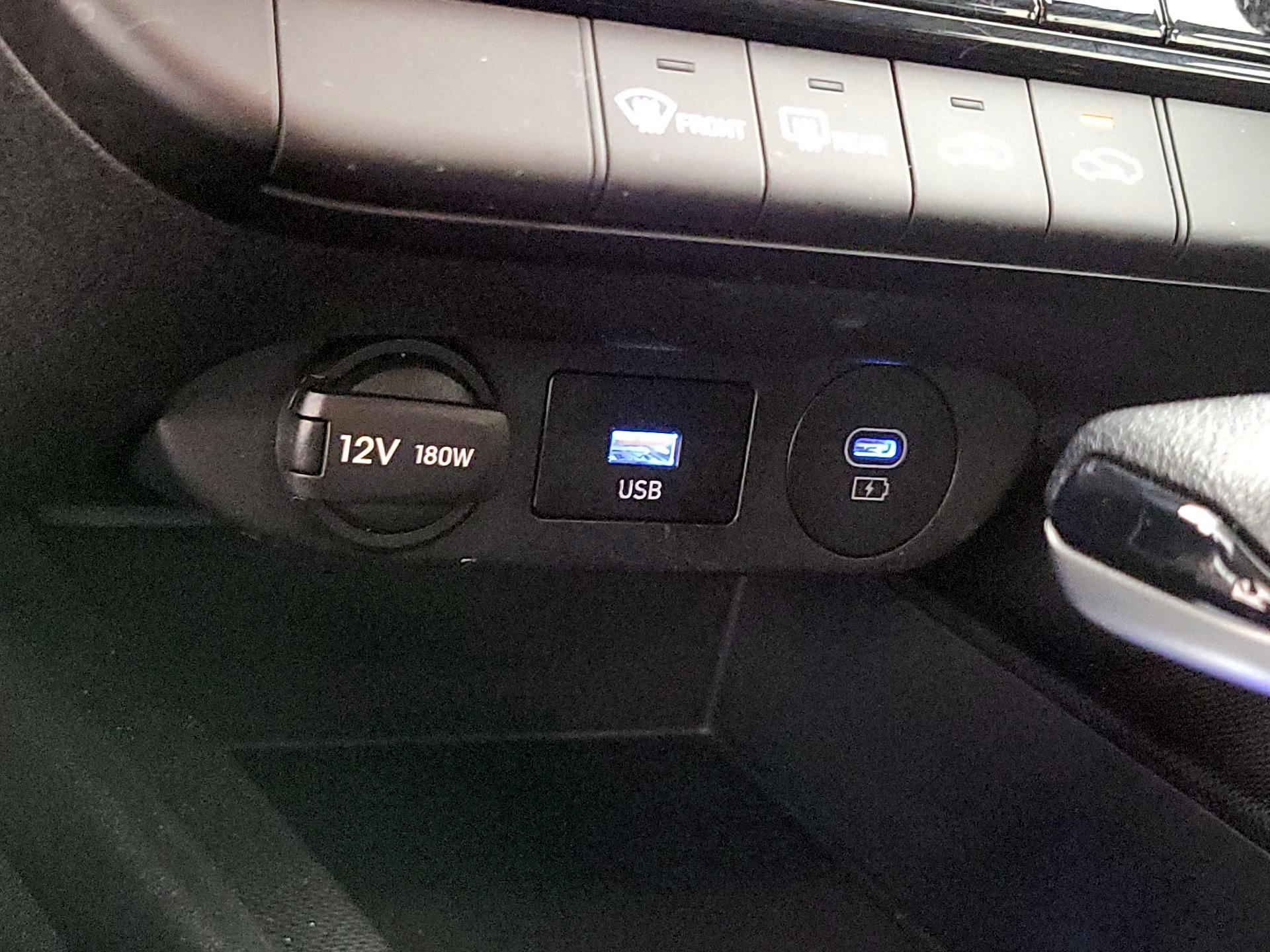 Thumbnail: 2024 Hyundai Elantra - 19