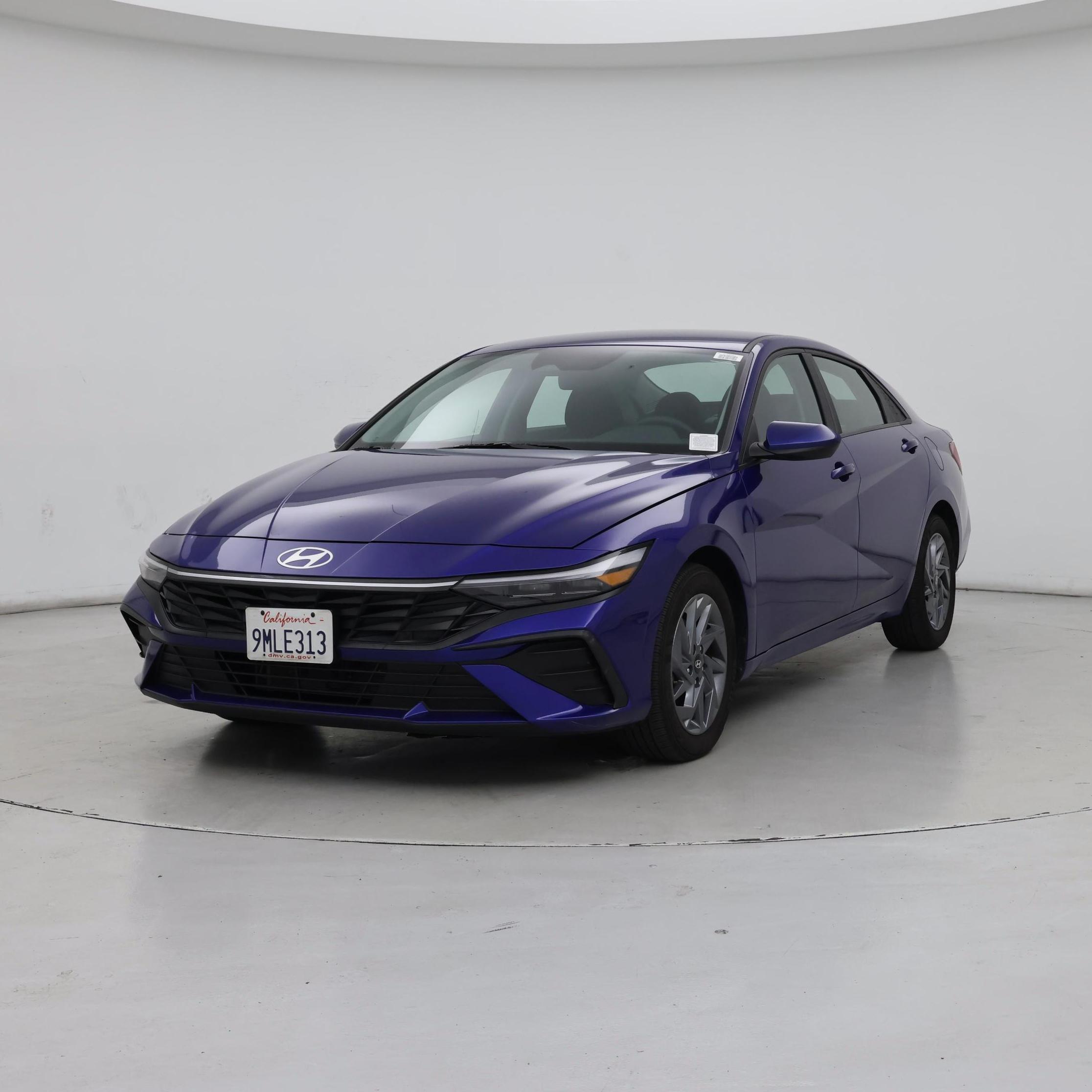 Thumbnail: 2024 Hyundai Elantra - 4