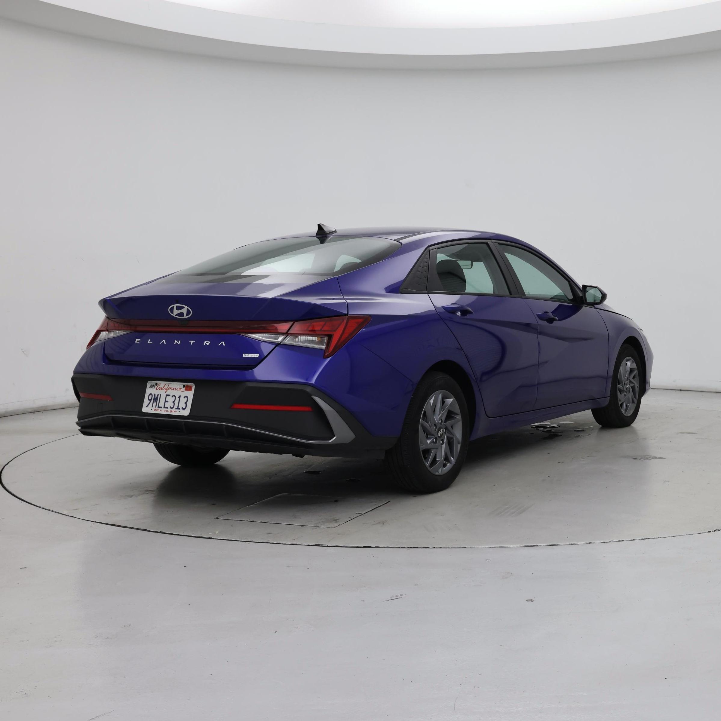 Thumbnail: 2024 Hyundai Elantra - 8