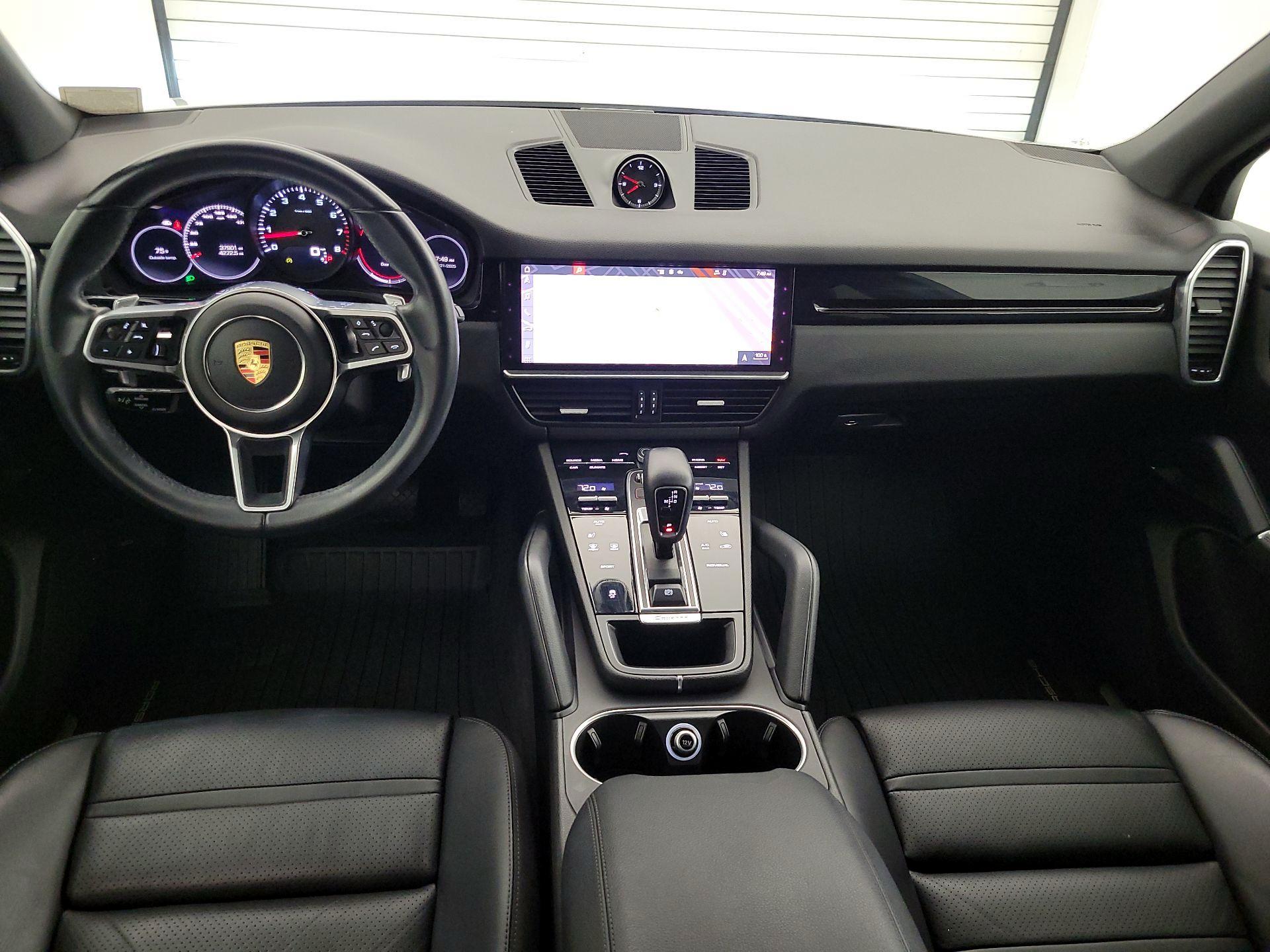 Thumbnail: 2021 Porsche Cayenne - 9