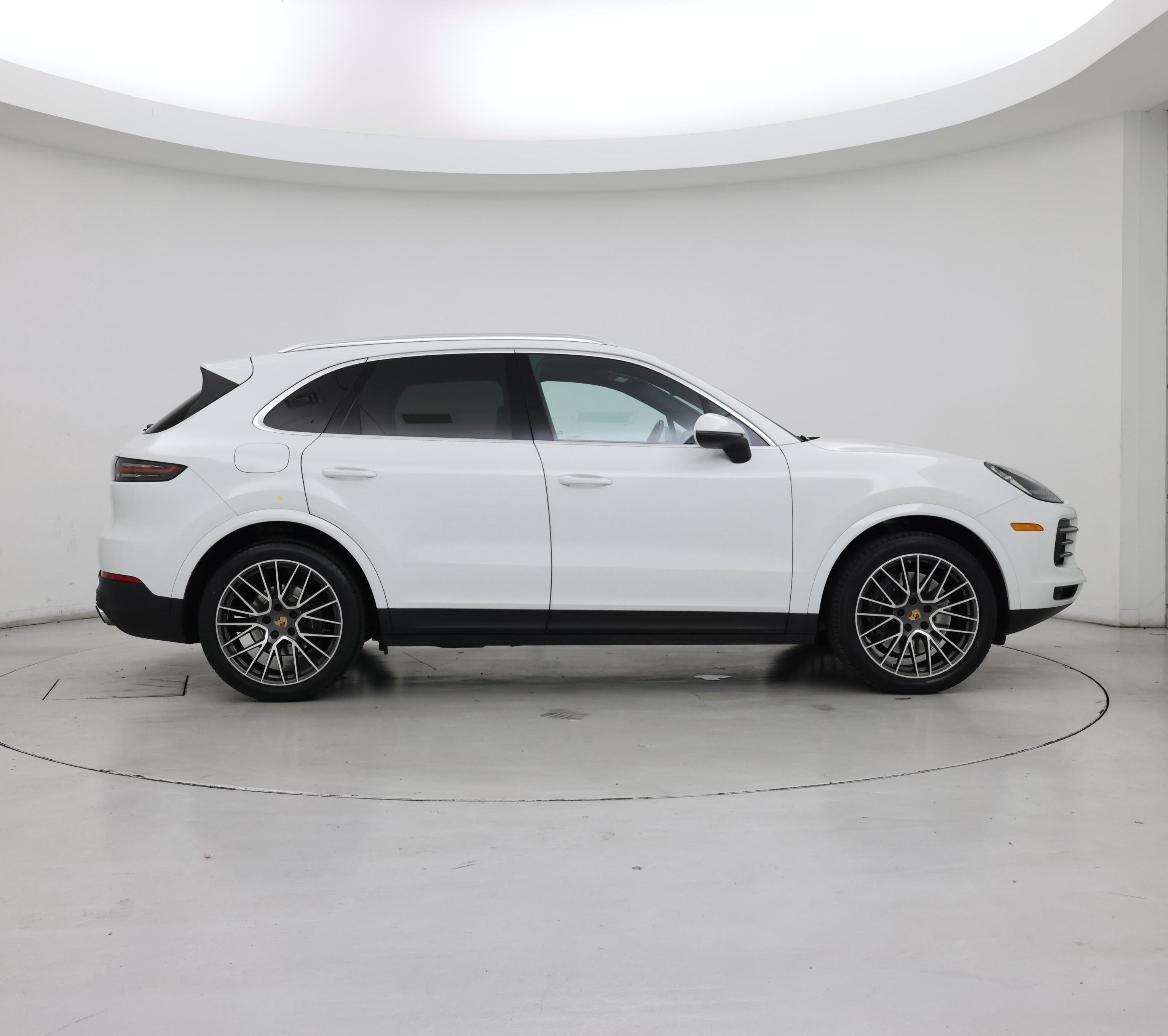 Thumbnail: 2021 Porsche Cayenne - 7
