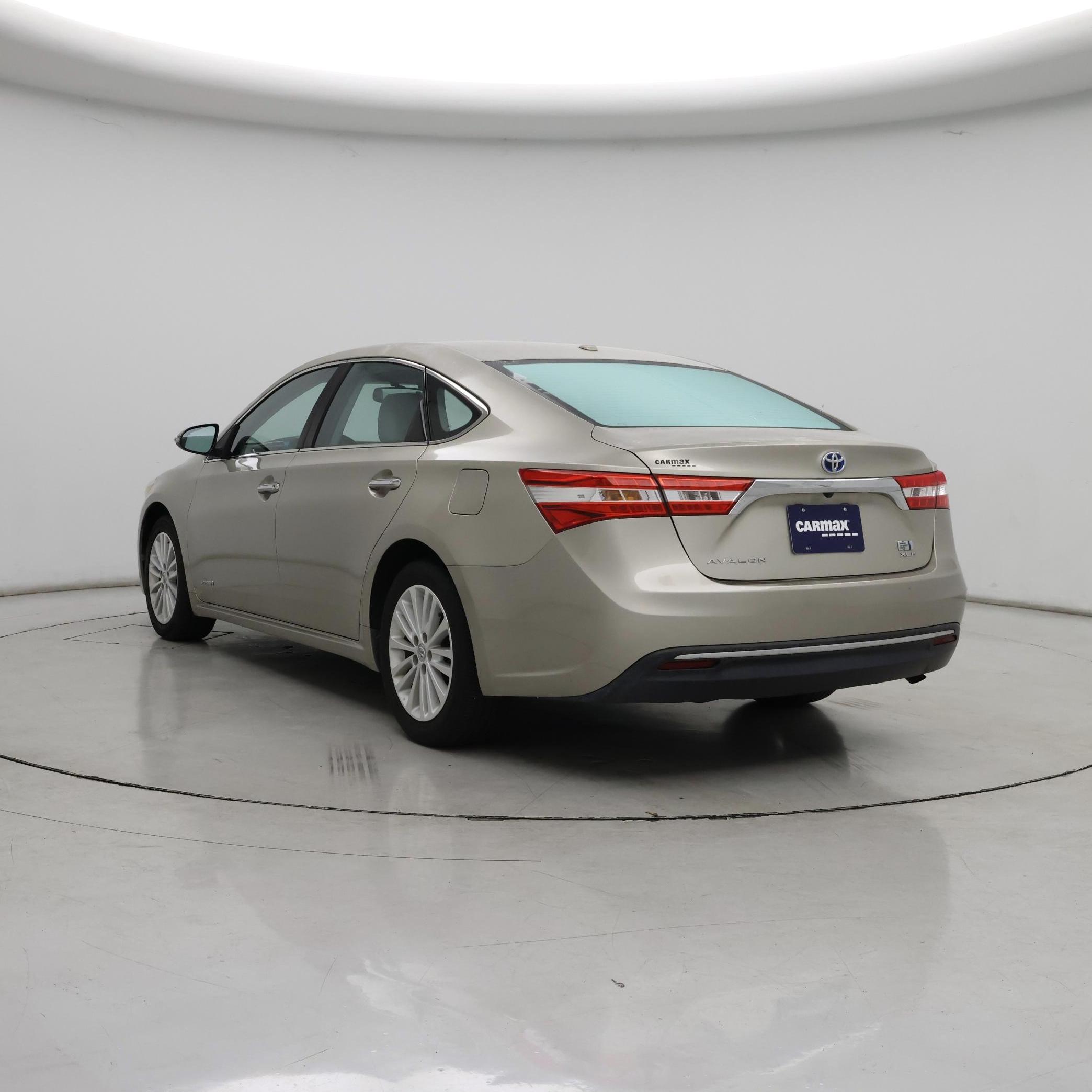 Thumbnail: 2015 Toyota Avalon - 2