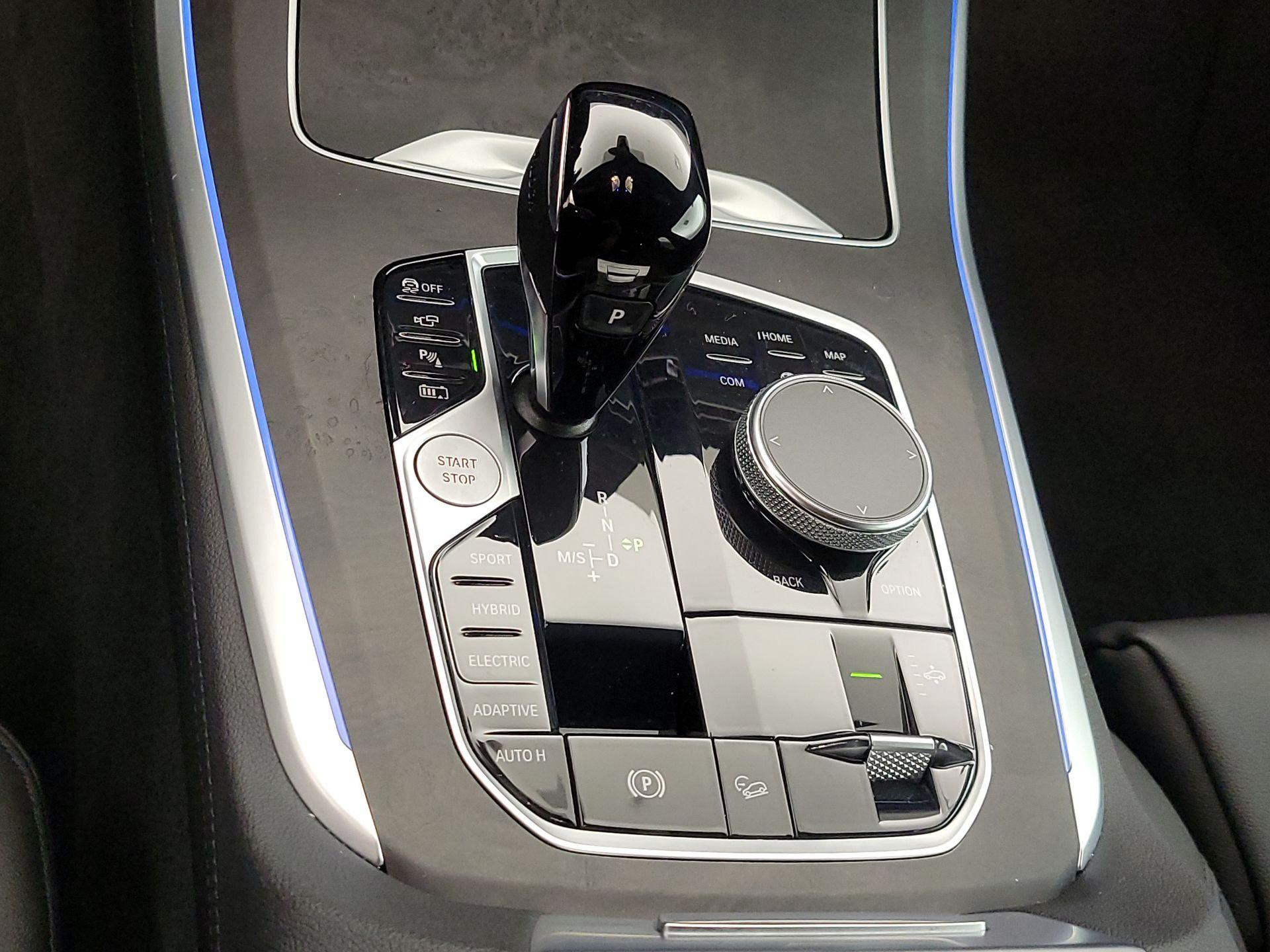 Thumbnail: 2022 BMW X5 - 18