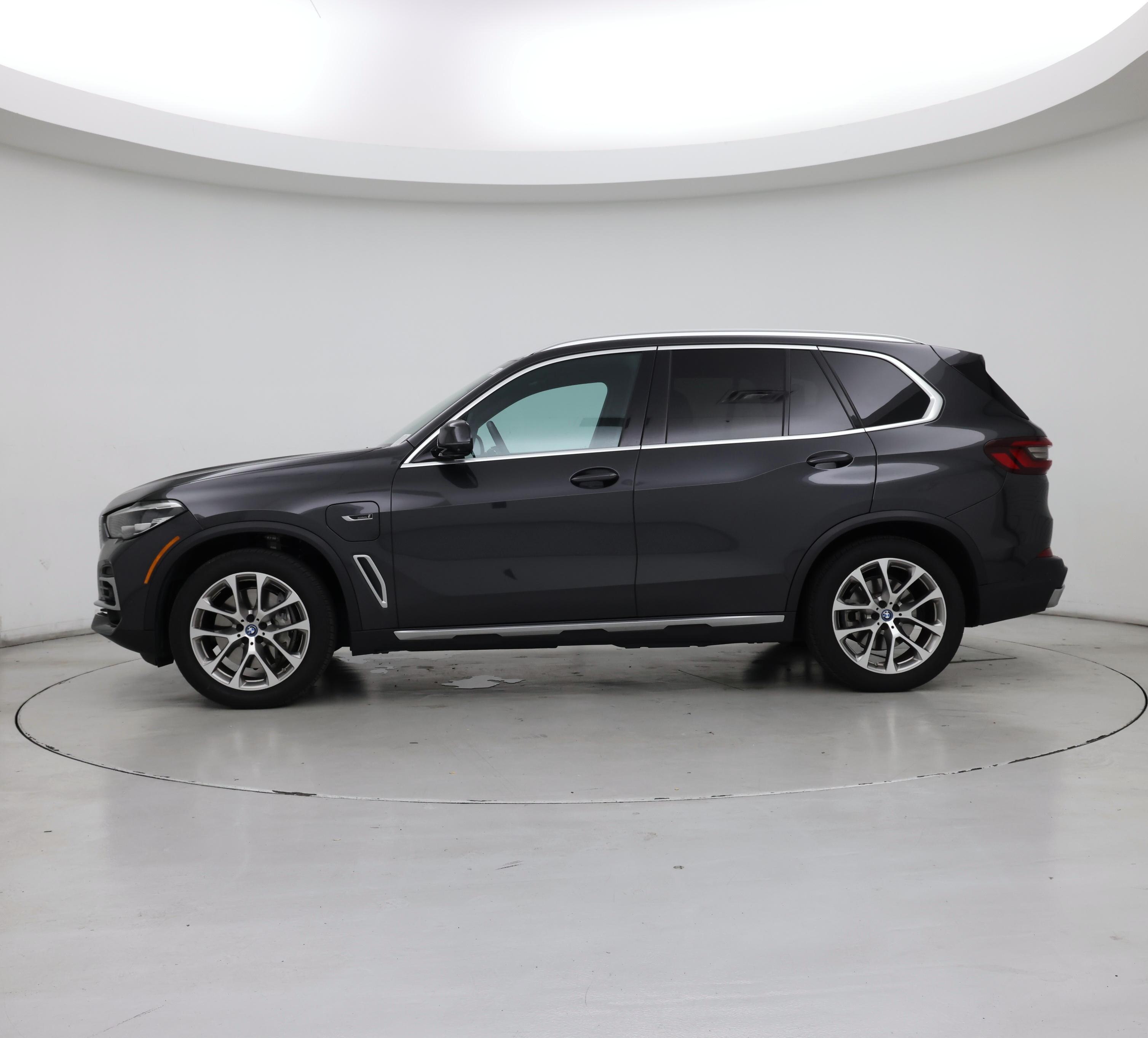 Thumbnail: 2022 BMW X5 - 3