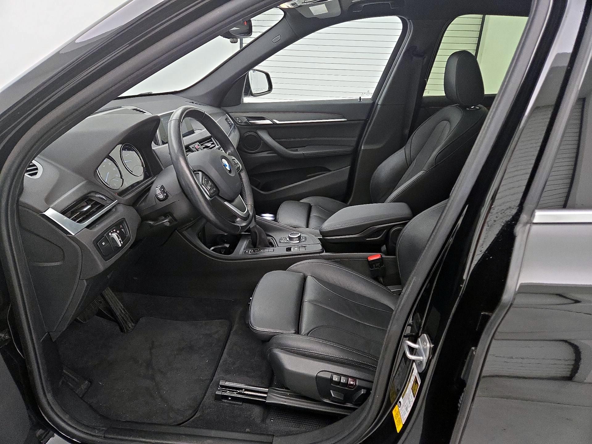 Thumbnail: 2019 BMW X1 - 11