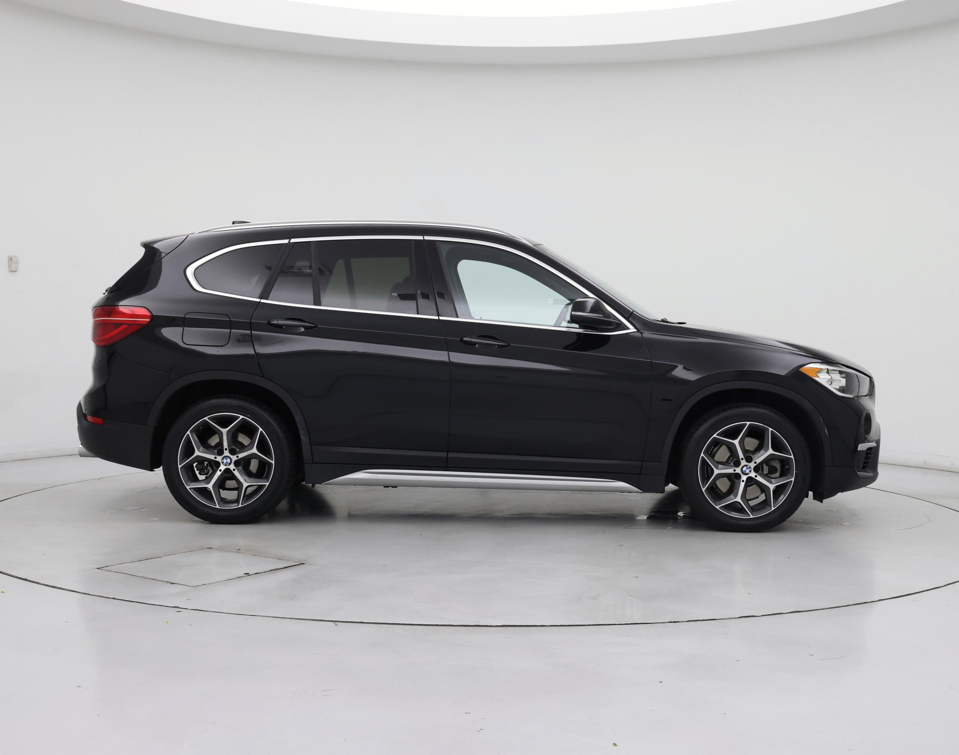 Thumbnail: 2019 BMW X1 - 7