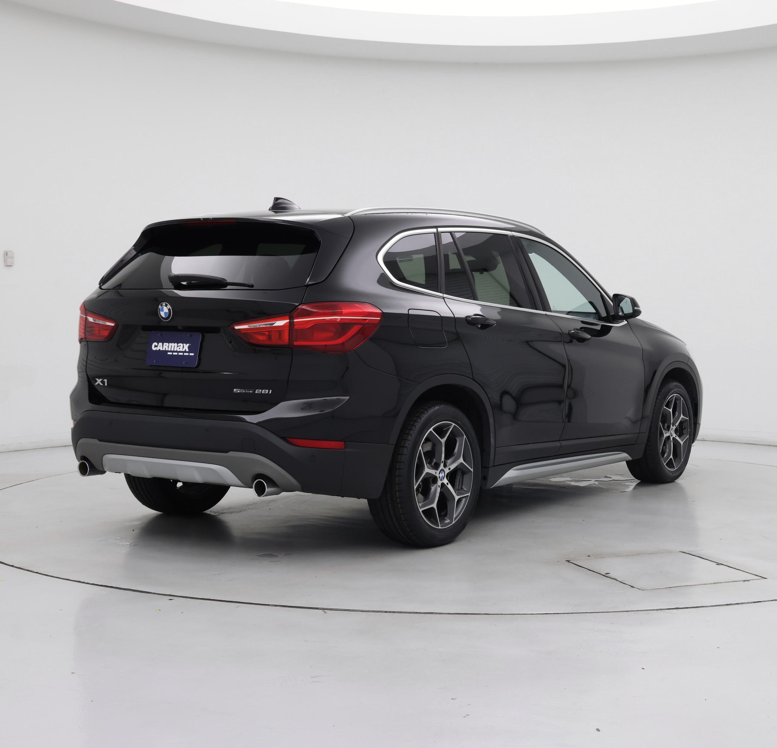 Thumbnail: 2019 BMW X1 - 8